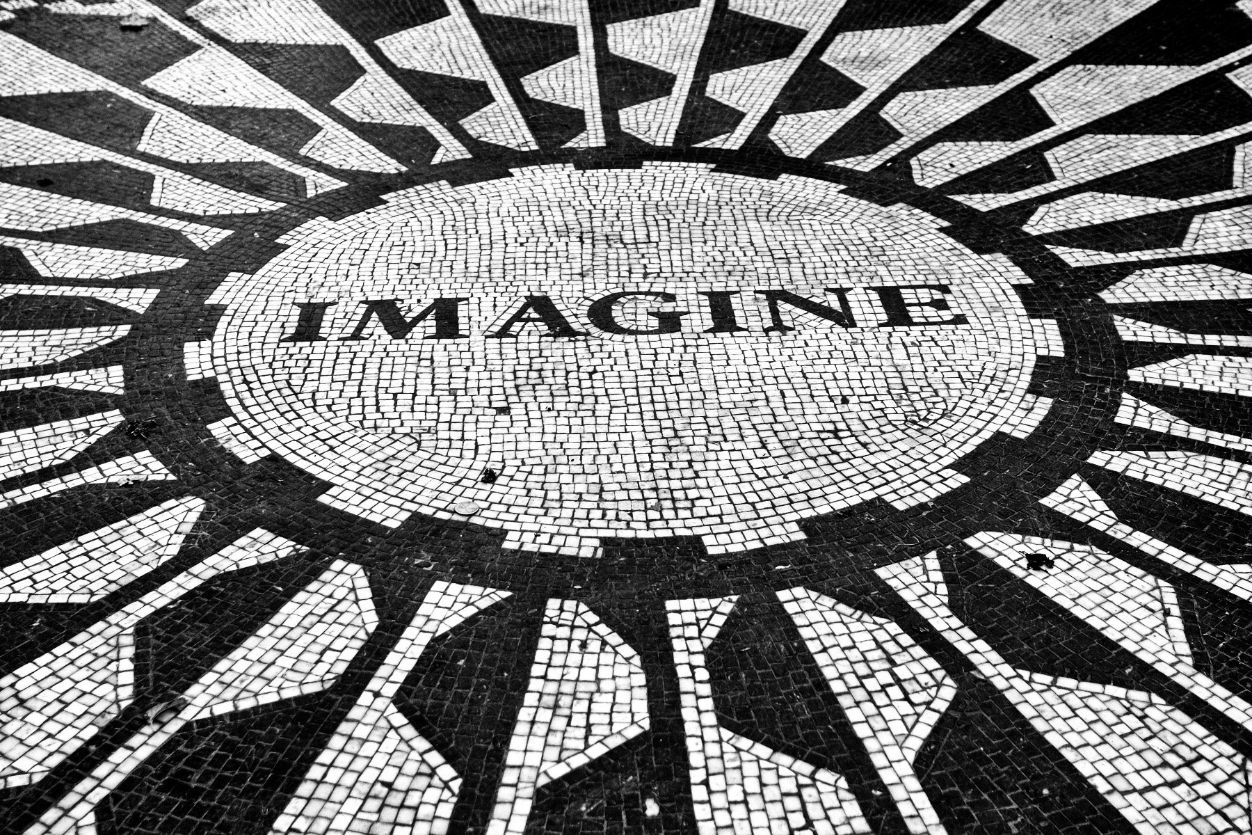 New_York_Imagine_145714.jpg