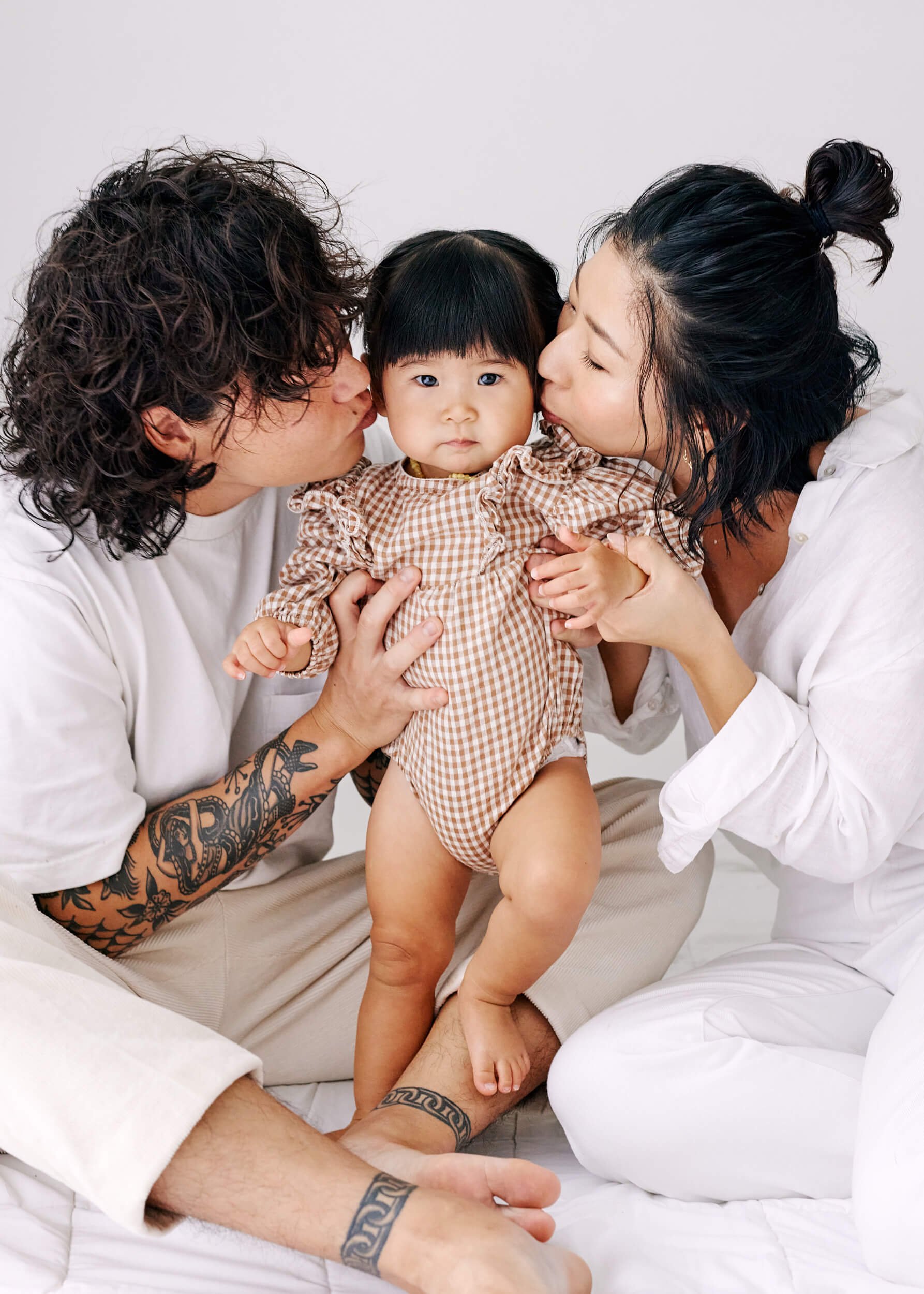 KinaKonnieKento_AmberMelodyPortraitStudio_1Y1A6621-edit.jpg