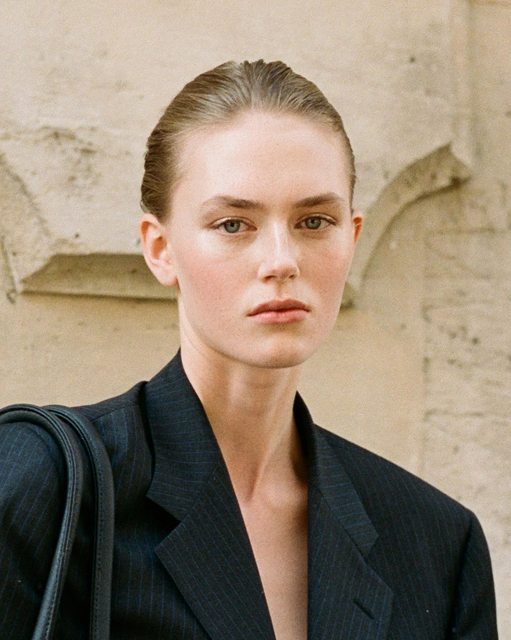 Paris Fashion Week SS26_©AmberMelody_000003010032_Agnes Wahlström.jpg