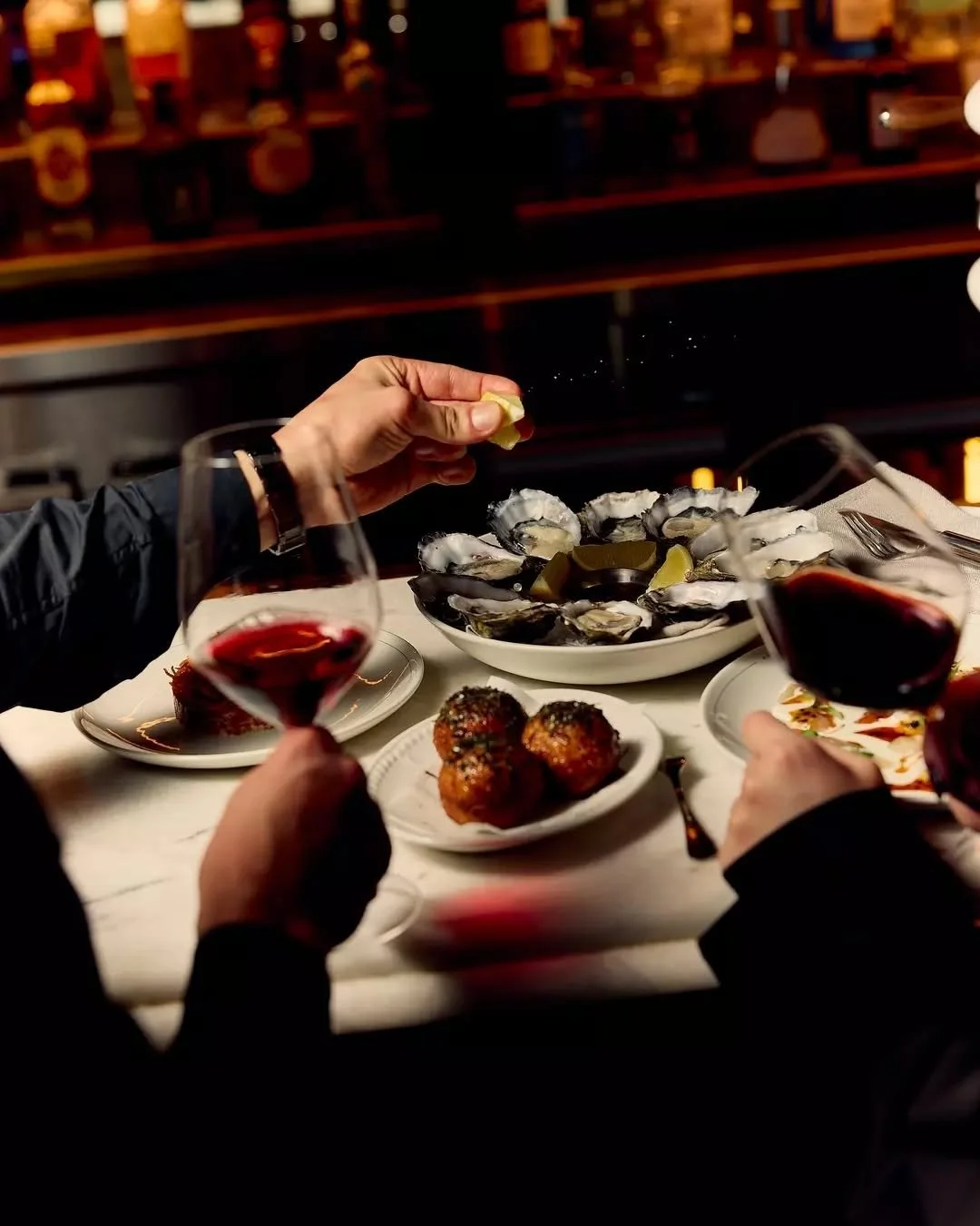 Fresh oysters, a good drop, and the unmistakable Angus &amp; Bon experience - the perfect way to celebrate the festive season.
Because some traditions are meant to be savoured.