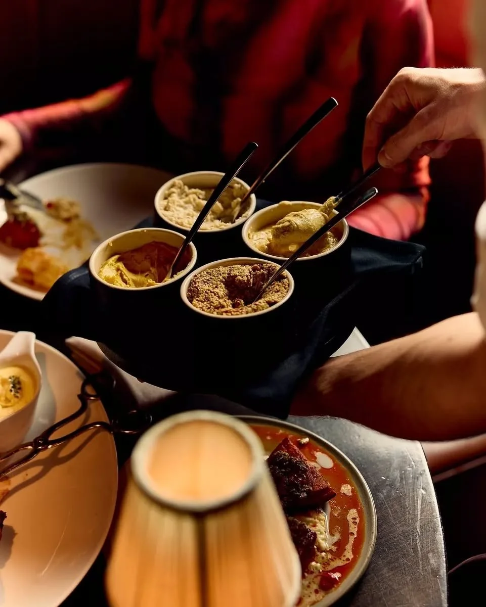 Tableside etiquette means you choose your side of sauce.

Served to your liking.