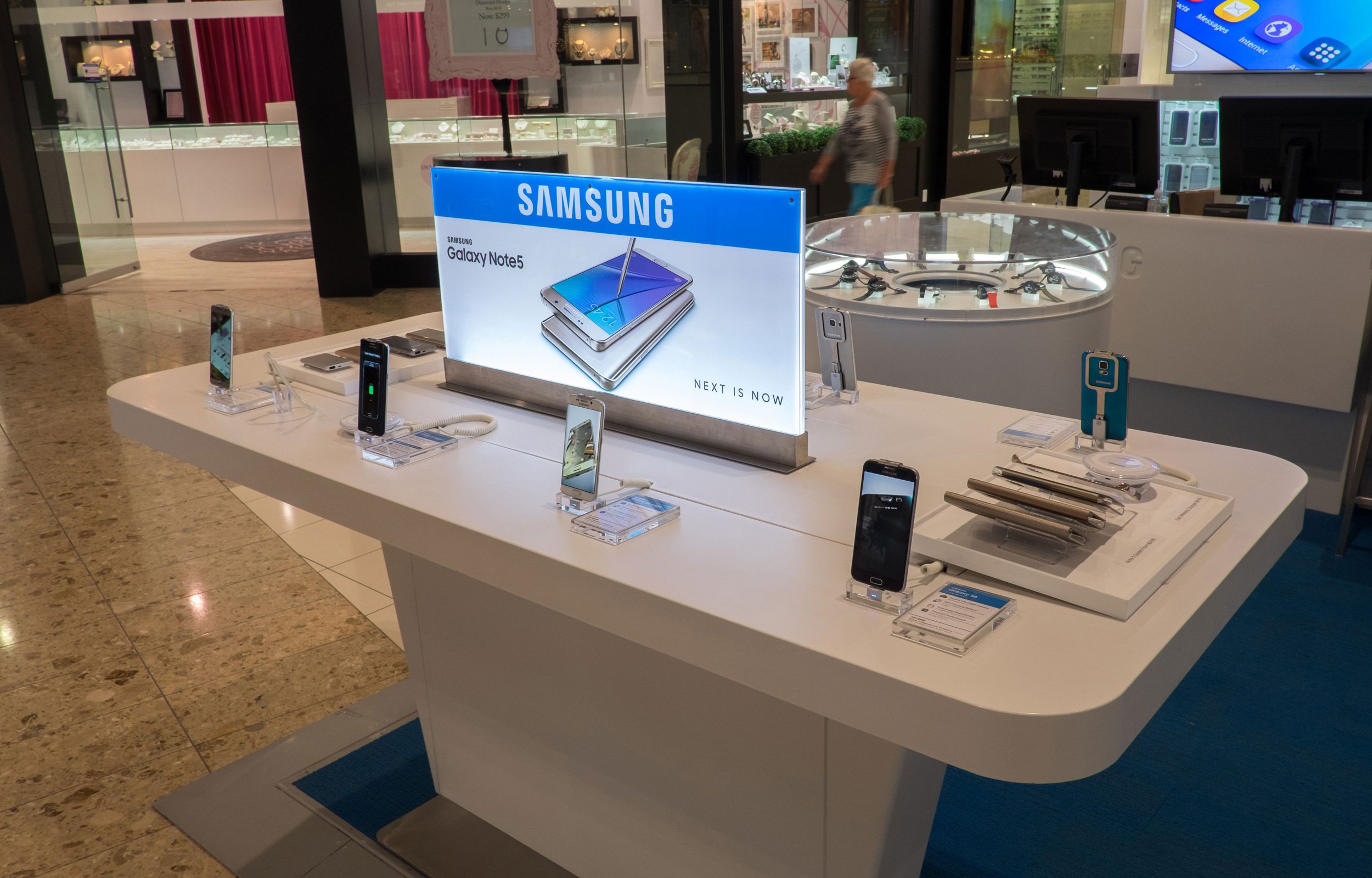 Samsung1.jpg