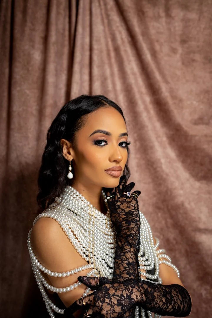 Gabriela Anderson in pearl necklace by Hasion Malik-11.jpg