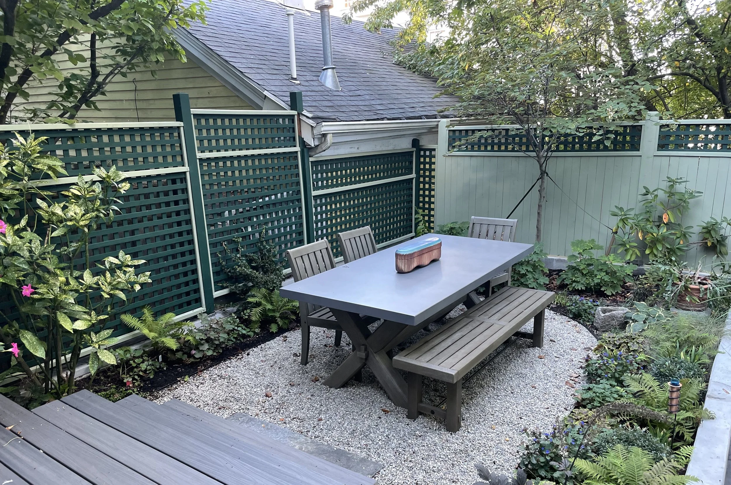 Seelen dine area.jpeg