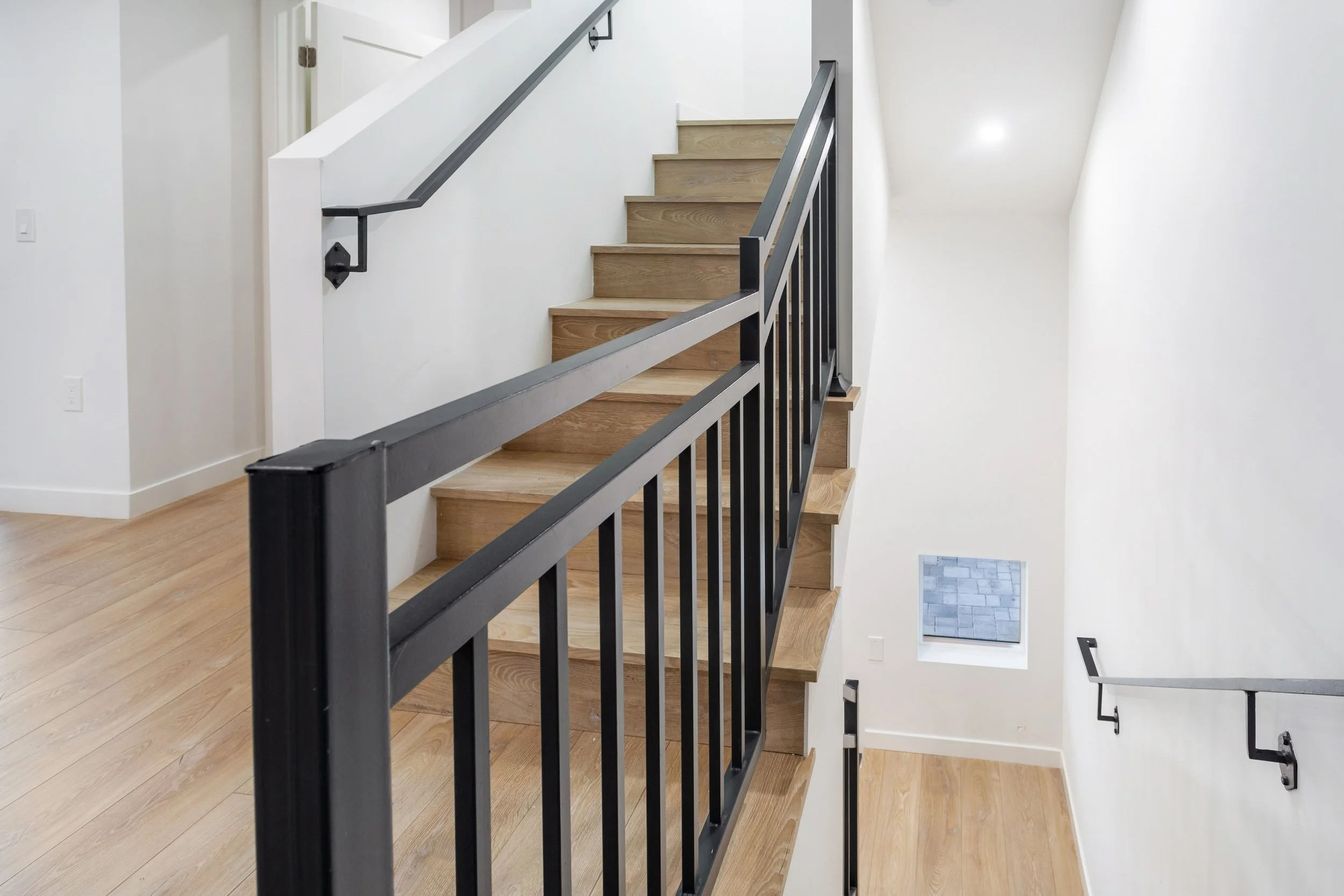 819bcf90-81d0-42cf-a16f-fbd5c03378e5 - 025.jpg