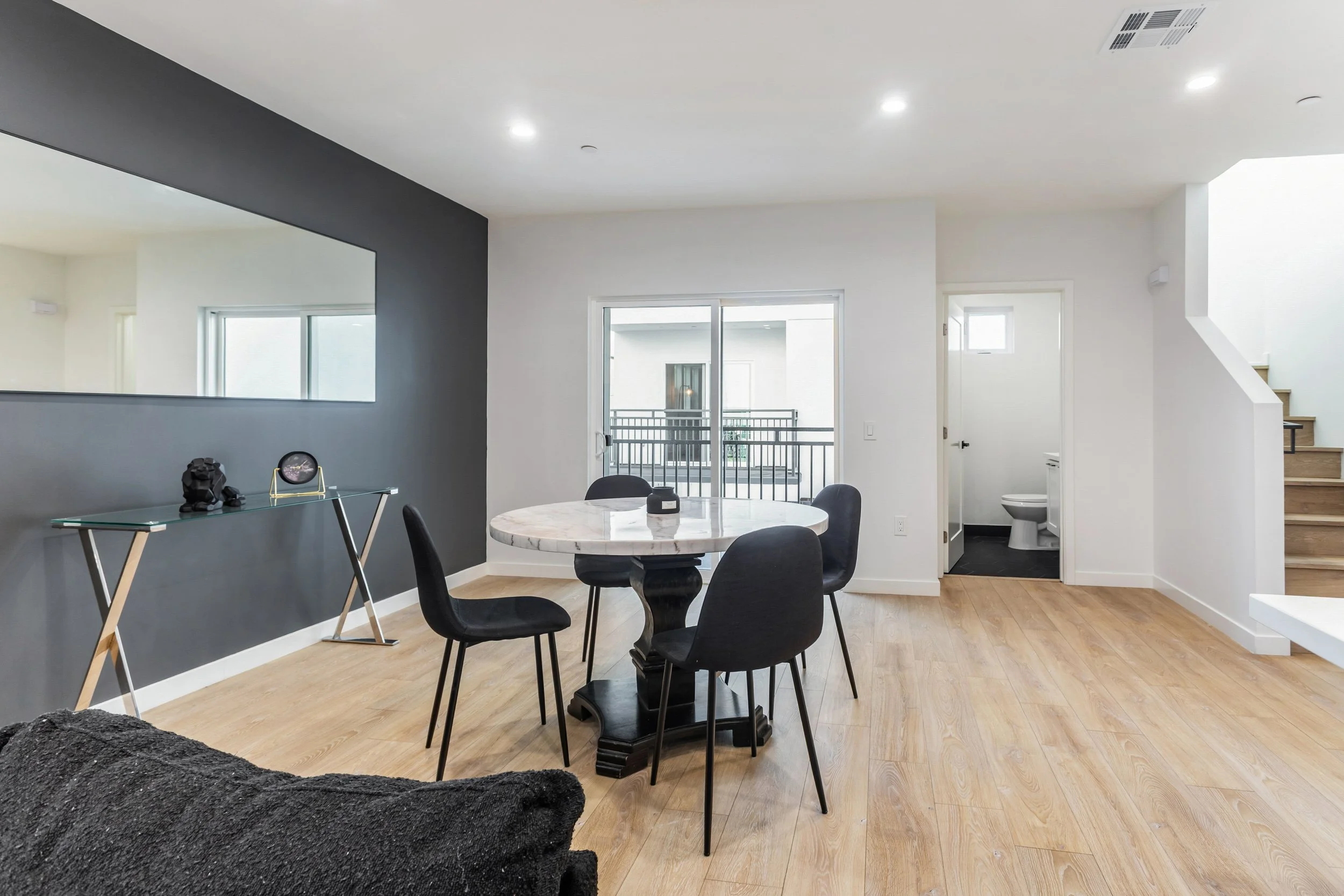 819bcf90-81d0-42cf-a16f-fbd5c03378e5 - 021.jpg