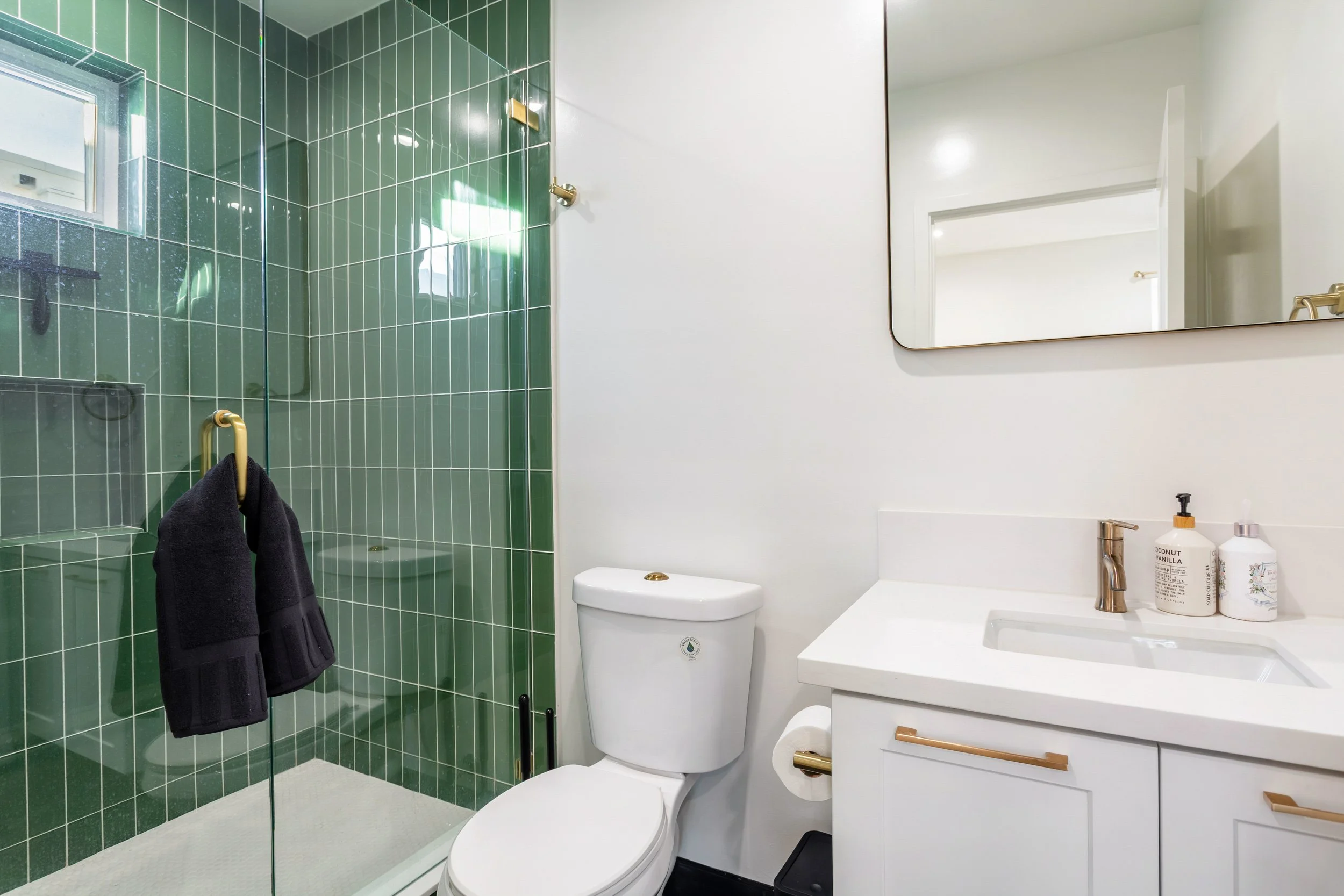 819bcf90-81d0-42cf-a16f-fbd5c03378e5 - 030.jpg