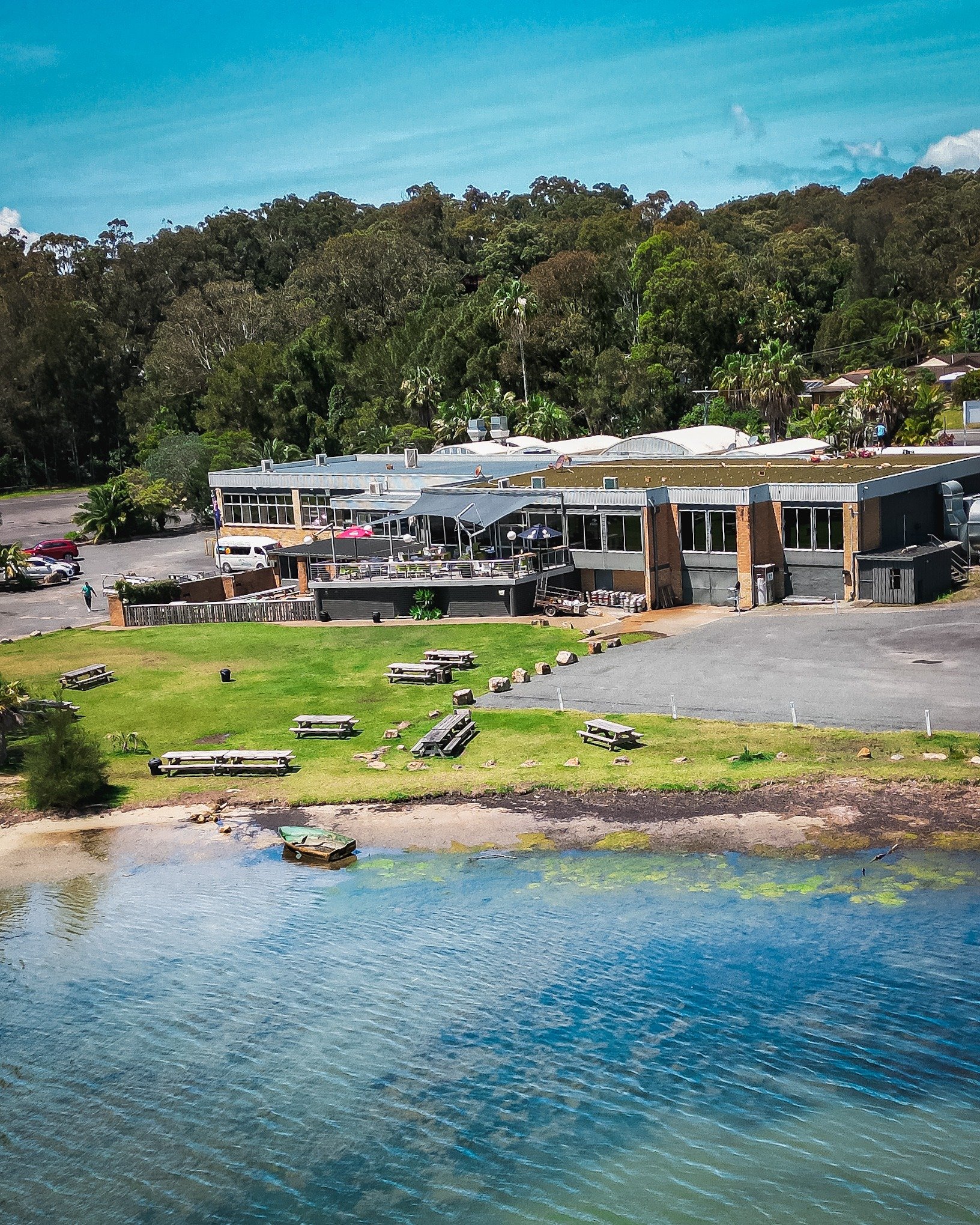 Name a better place to enjoy a meal, refreshment and watch the sunset on the @barringtoncoast 
We'll wait🥩🍻🥂🌅
#TheRecky #pacificpalms #elizabethbeach #barringtoncoast #newsouthwales #seeaustralia #yourlocalclub