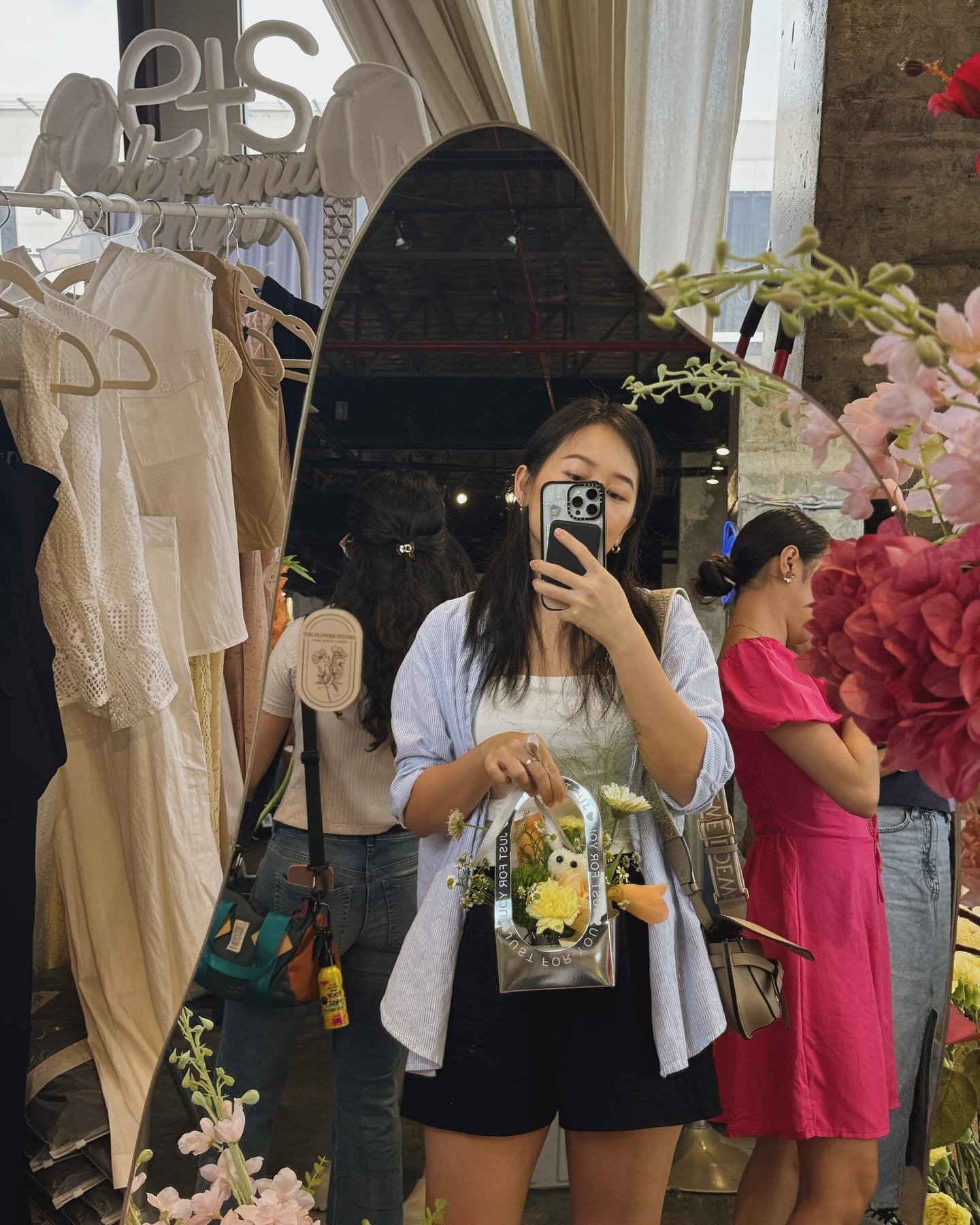 ironically popping in during ghost month 👻 new vlog is up 😂

1. Flower arranging sesh @theflowerstudio.ph during @thehubhouse_ 
2. My final arrangement :&gt;
3. Drinks @onward.coffee 
4. Bazaar time @bonifaustibazaar 
5. A congratulatory bouquet fr