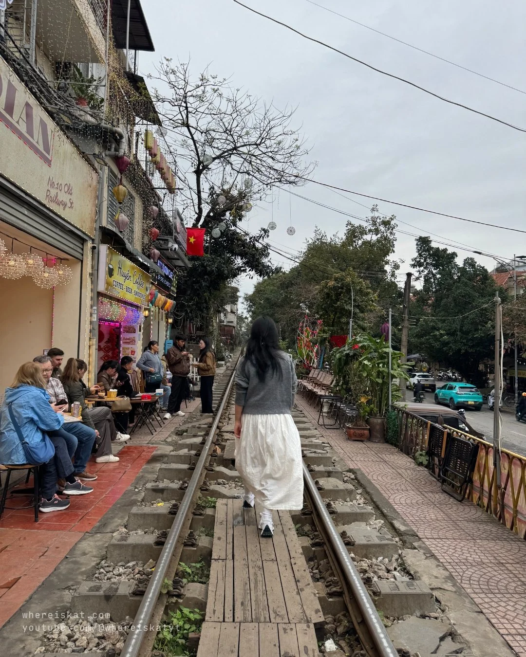 hanoi travel guide train street.jpg