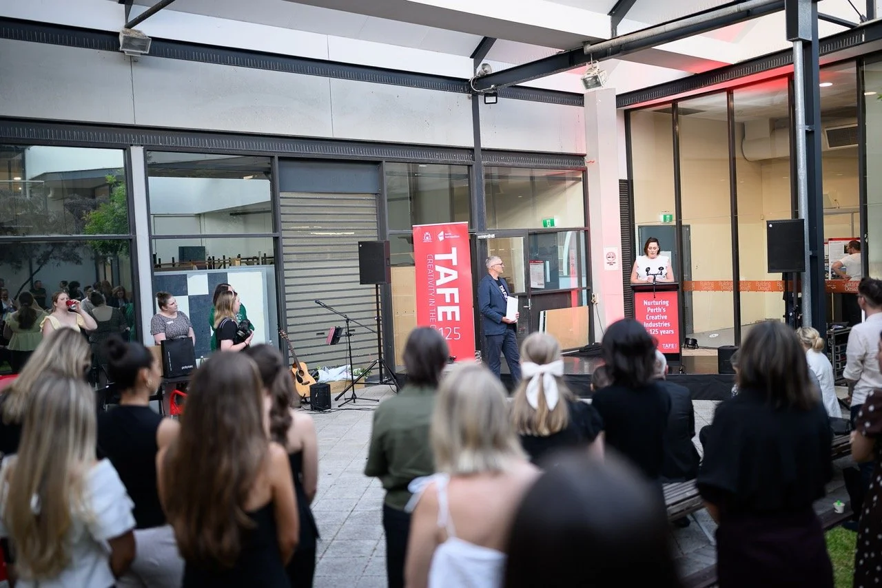 ZZ9_3811_2 Large.jpeg