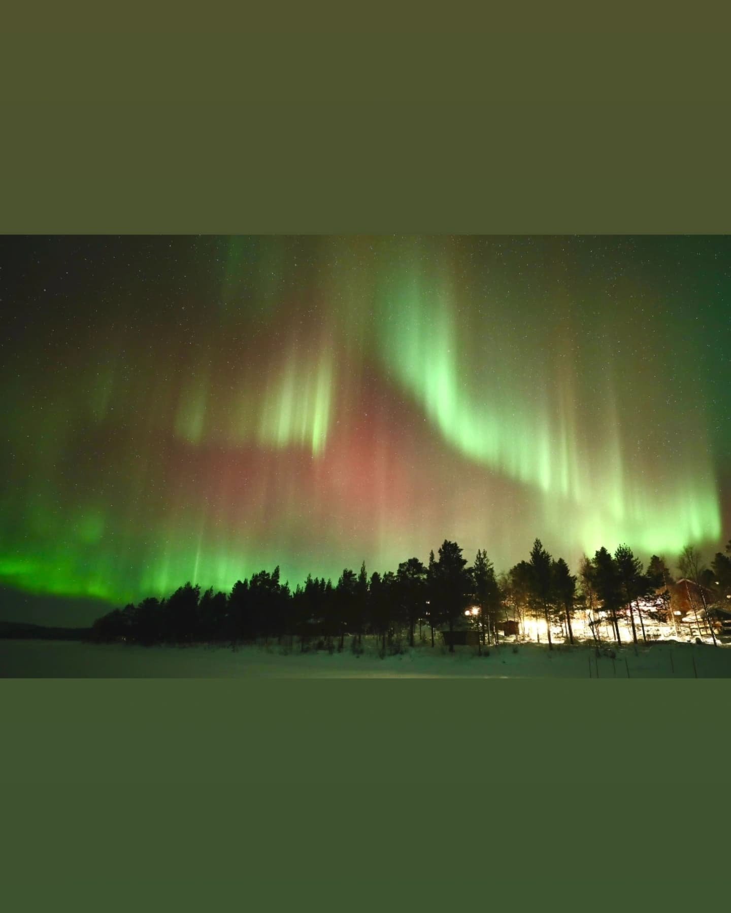Some lights from last night 😀

📸Sabrina

#hotelkorpikartano #northenlights #laplandfinland #ulkonaperill&auml; #munlappi #aurora #inarisaariselk&auml; #inari