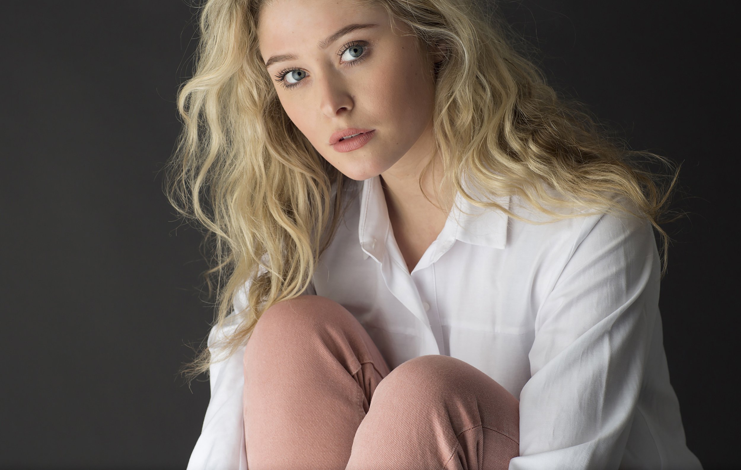 Portraitfotografie mit nur einer Lichtquelle | Urs Recher 