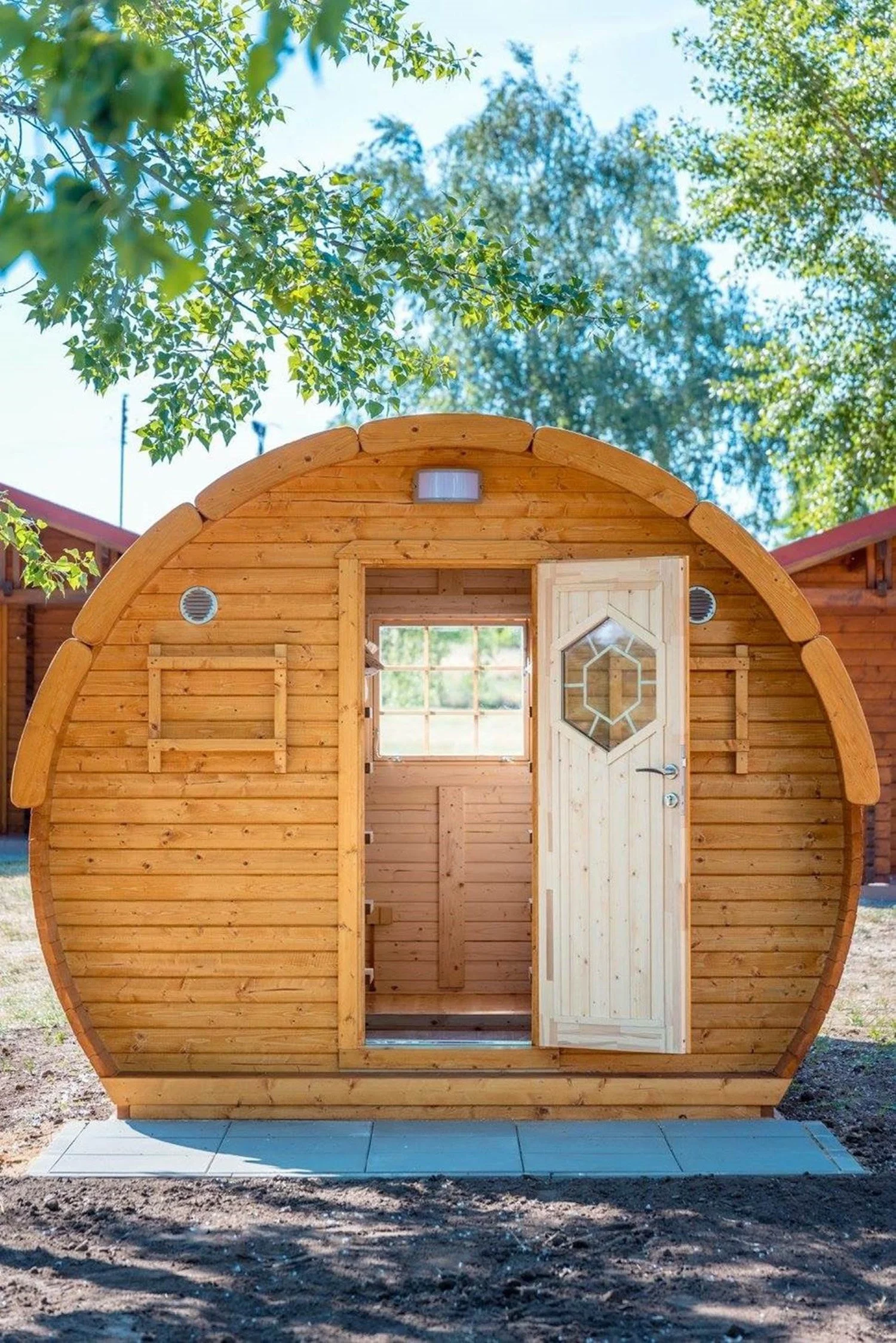 Sleeping barrel ICE VIKING 41.jpg