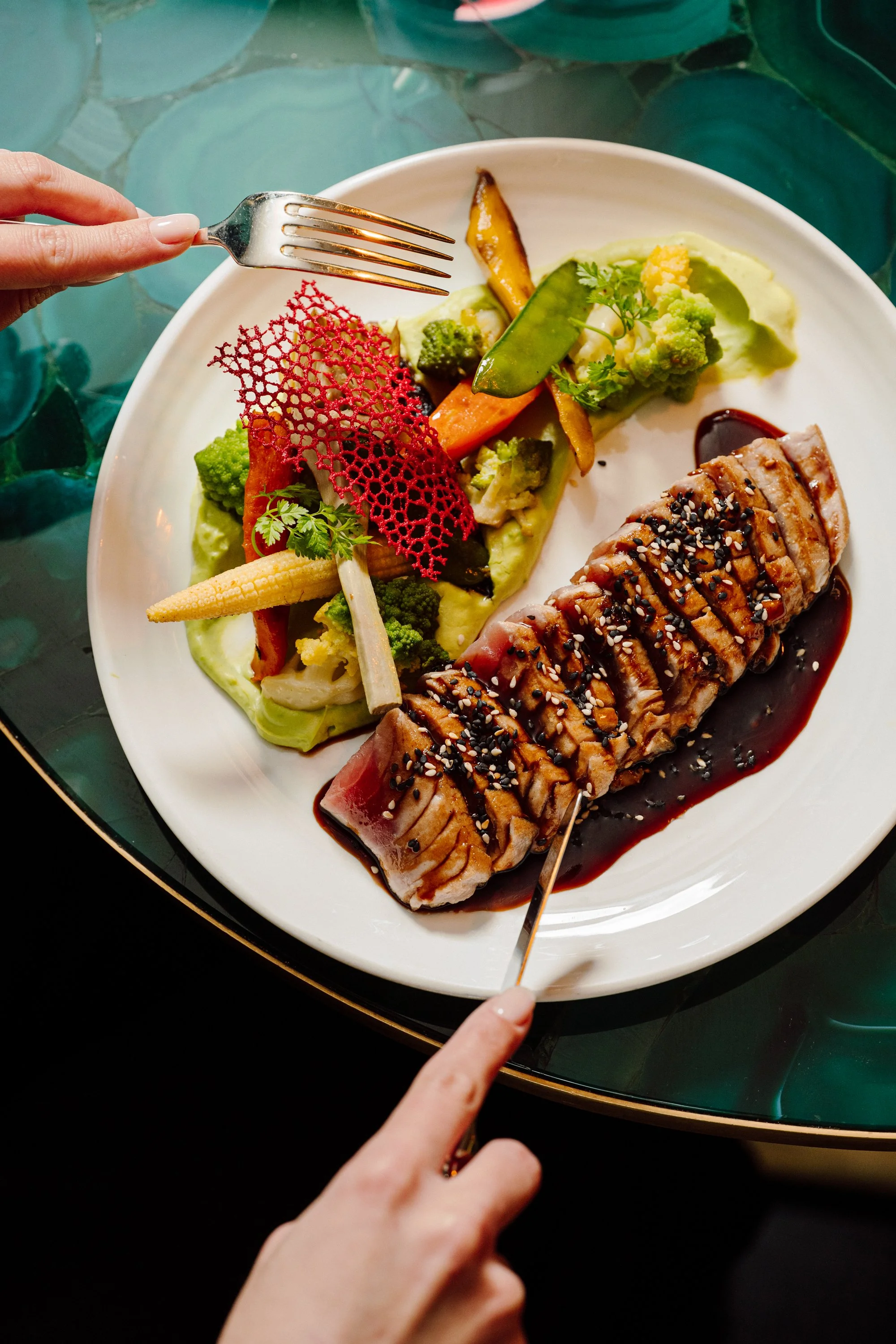 SKISS_MONSQUARE-0026 (1).jpg