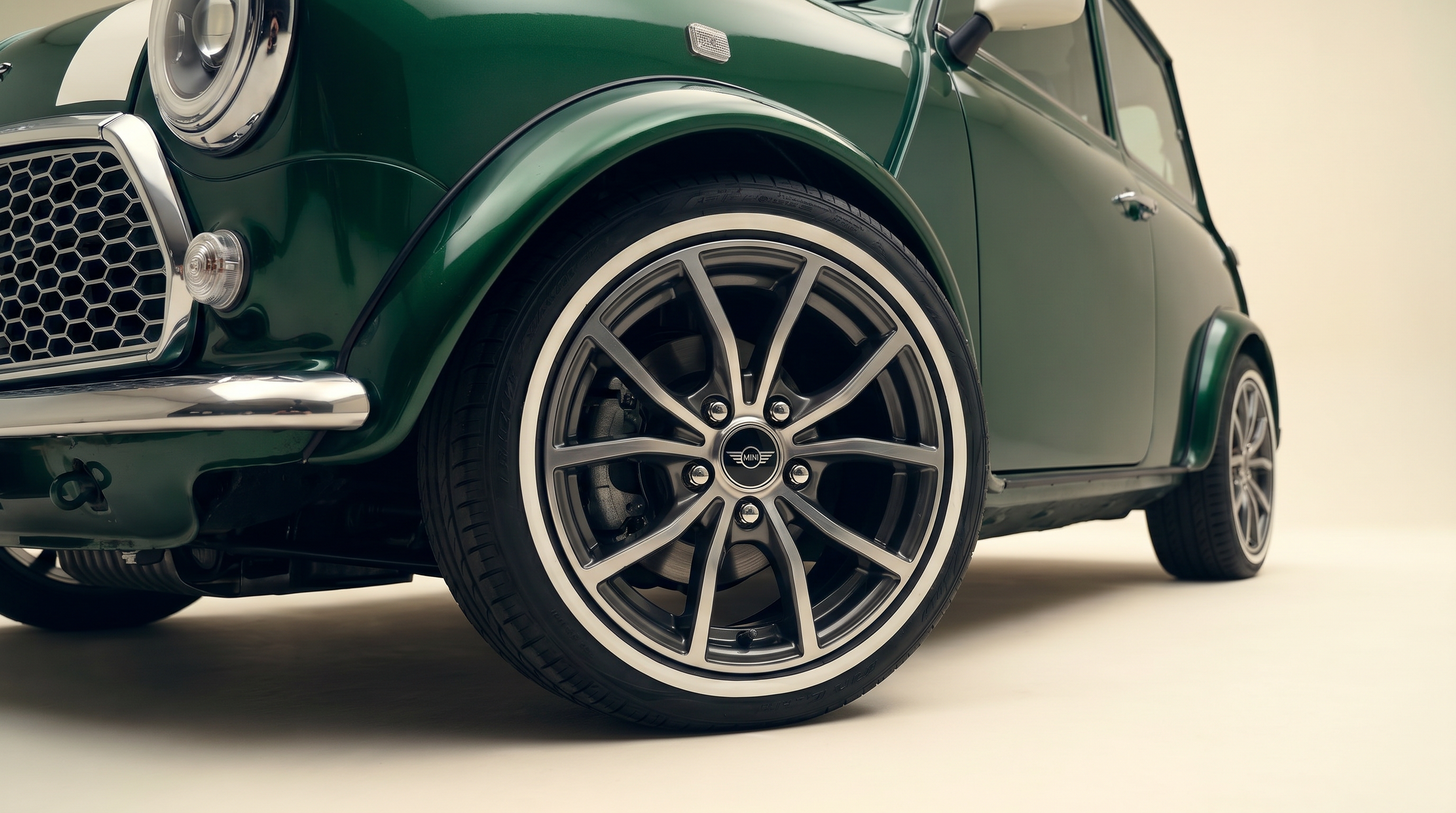magnific_closeup-of-the-front-whee_UyuXzMiwny.png