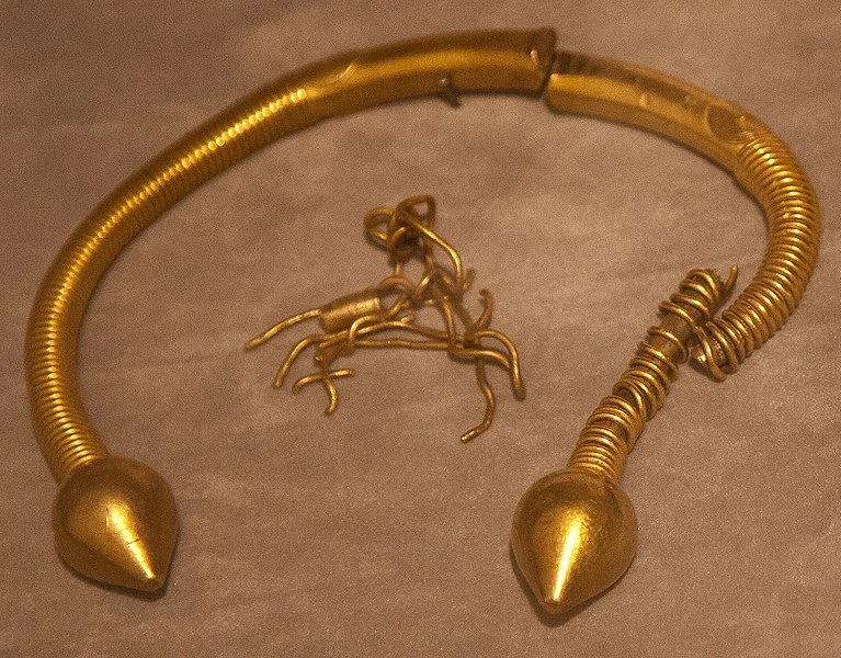 Torques de Porto, Cabanas