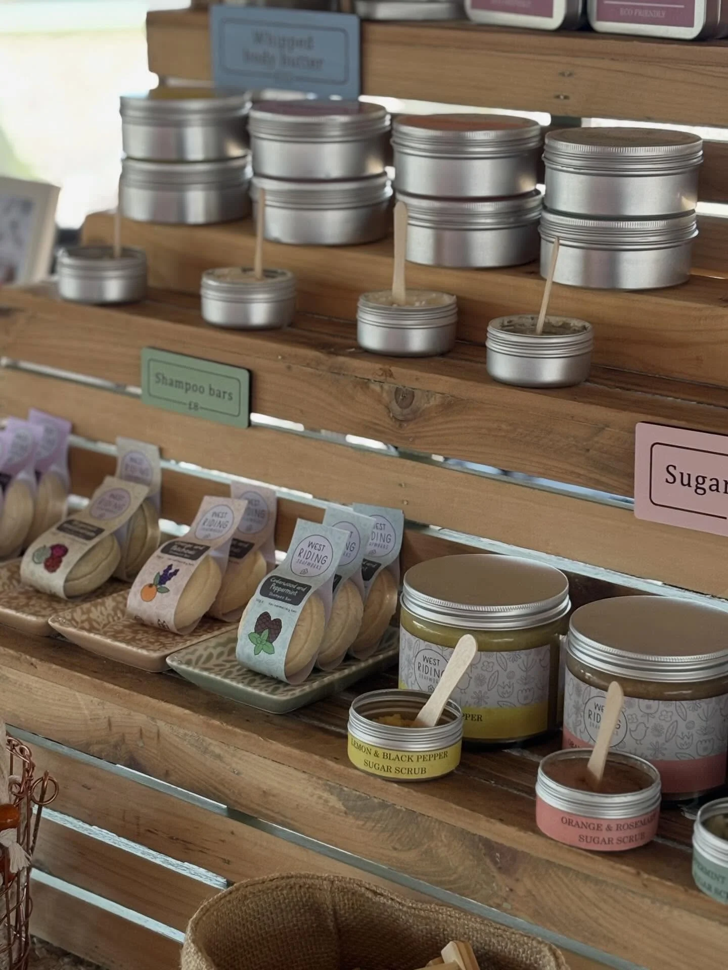 Ready to go at Lotherton Hall, Aberford, Leeds with @realmarketsyorkshire 

#soapmakeruk #yorkshire #leeds #lothertonhall #yorkshiremarkets