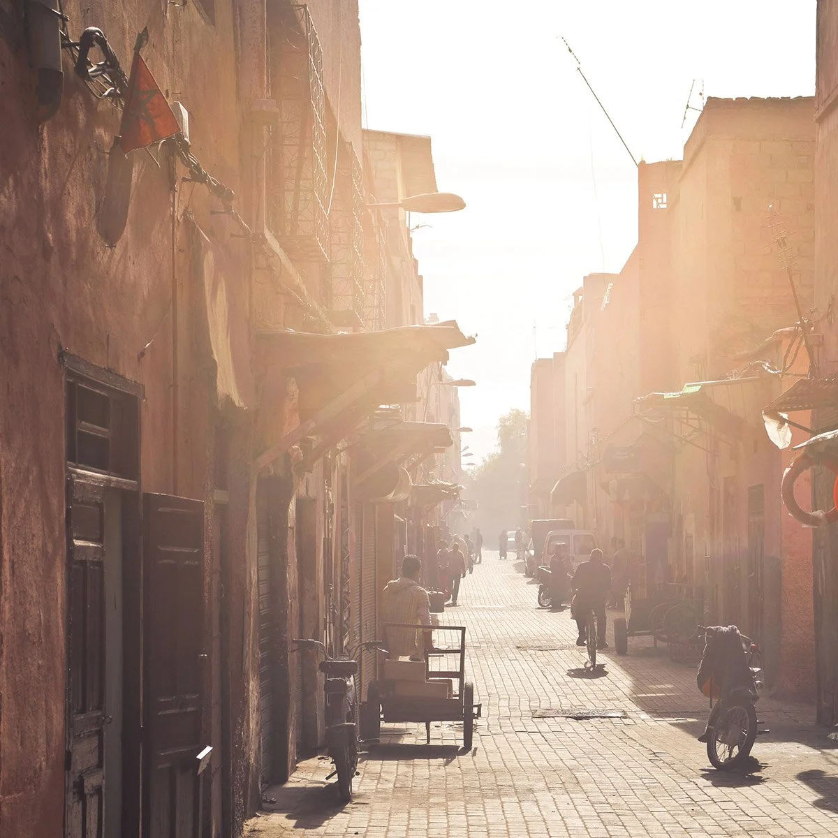 _day-street-in-marrakech-marocco.jpg