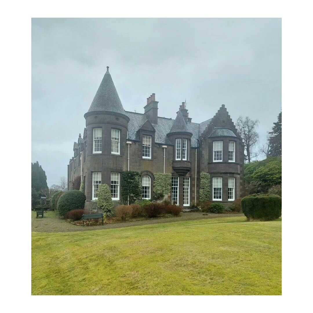 This time last week...

Greeted by some good wholesome Scottish weather, we were up in Perthshire to visit this beautiful Edwardian shooting lodge, built in 1900 for a lucky lady by her husband after she fell in love with the spot during a picnic on 