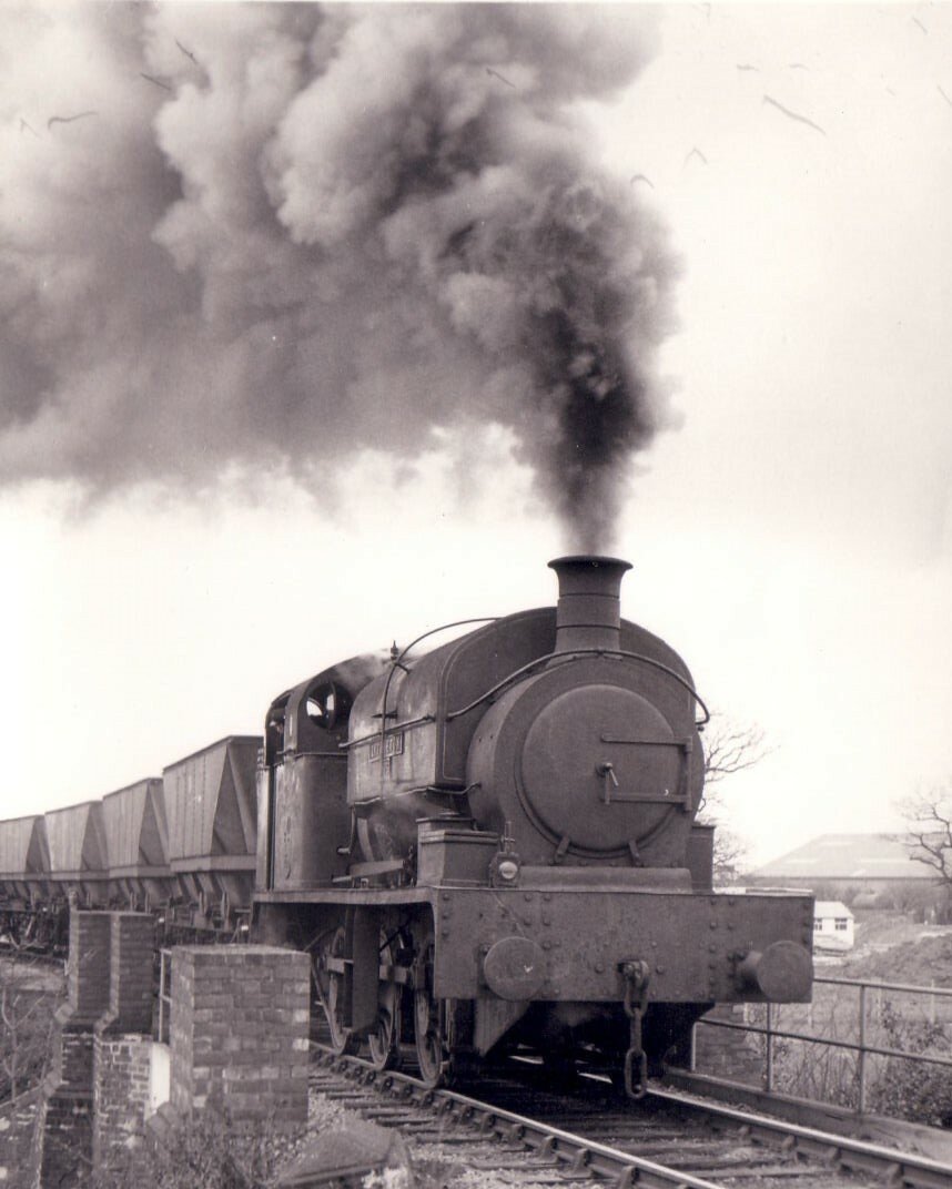 Littleton No. 5 with a rake of coal wagons at Littleton Colliery. © Unknown