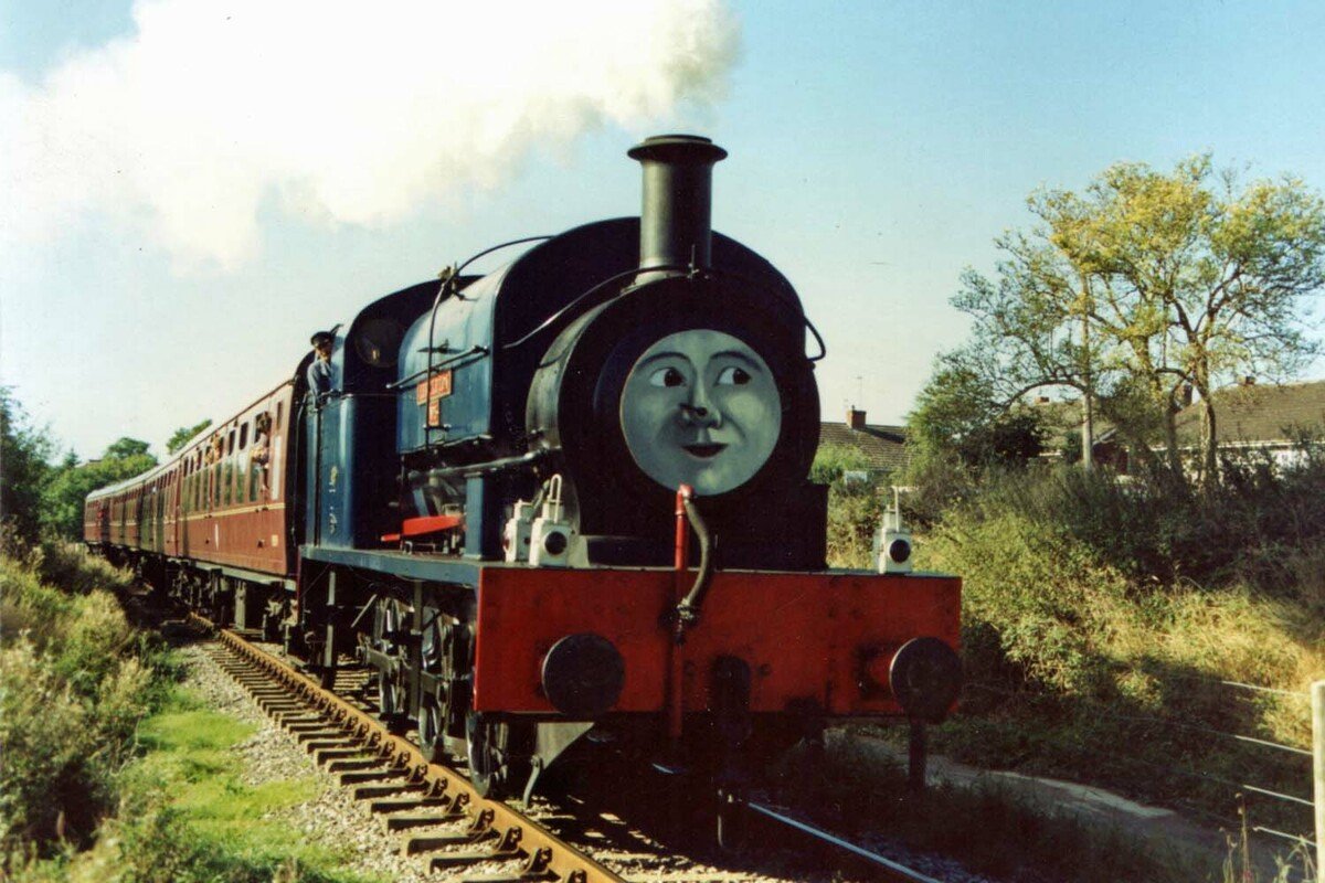 Littleton No. 5 is pictured at Meadow Court Crossing during a "Friends with Thomas" train. © Unknown