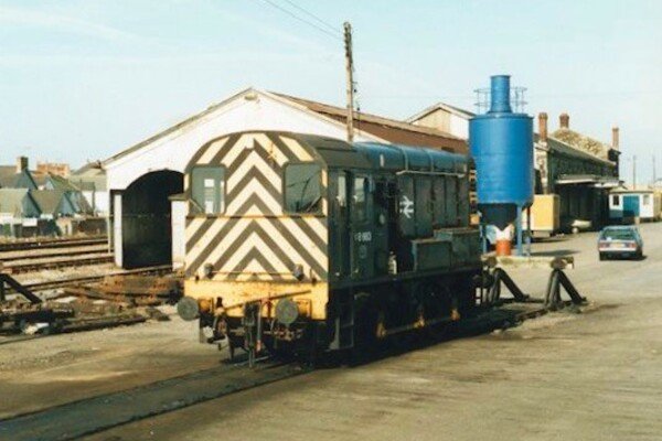 08663 out stabled at Llanelli when still based at Landore on the 3rd March 1987. © Nick Carter