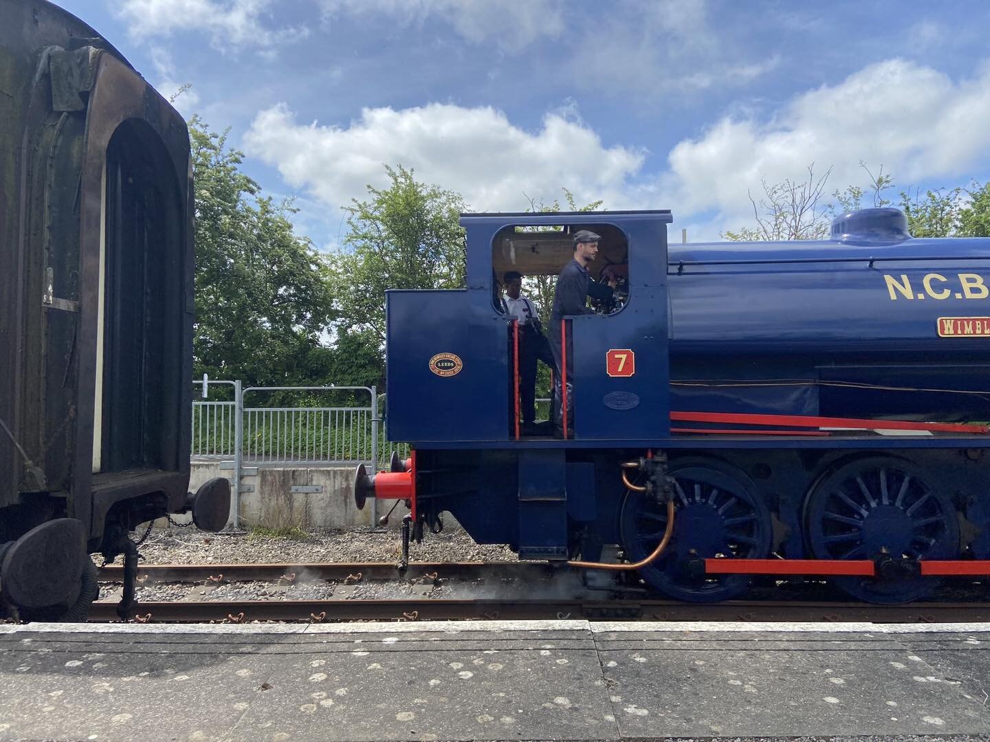 To celebrate the #TheBigHelpOut  we&rsquo;re looking to thank all our volunteers for the hard work they do! 

If you&rsquo;re interested in joining us a volunteer please take a look at our page: https://www.avonvalleyrailway.org/support-us/volunteeri