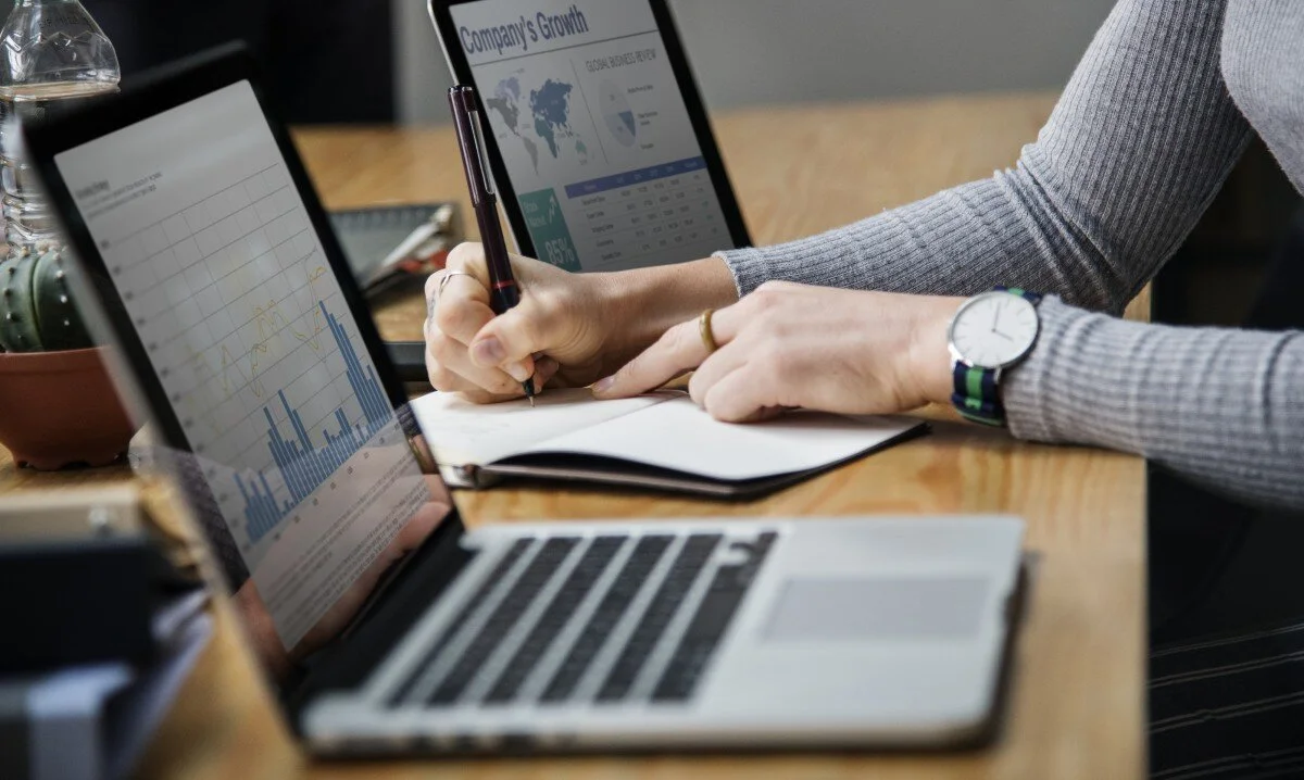 Top Benefits of Optimised Reporting and Analytics in Case Management Software 