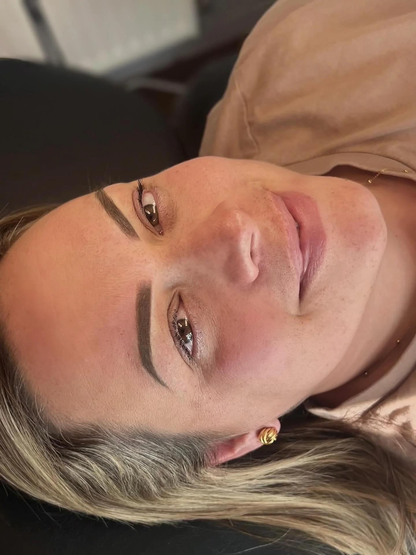 Harriet Came in for a colour boost and here&rsquo;s what she said; &ldquo;I&rsquo;d rather spend 30 mins longer in bed than waste time drawing on my brows&hellip; it&rsquo;s been 3 years + I still get so many compliments.&rdquo; 

It&rsquo;s not just