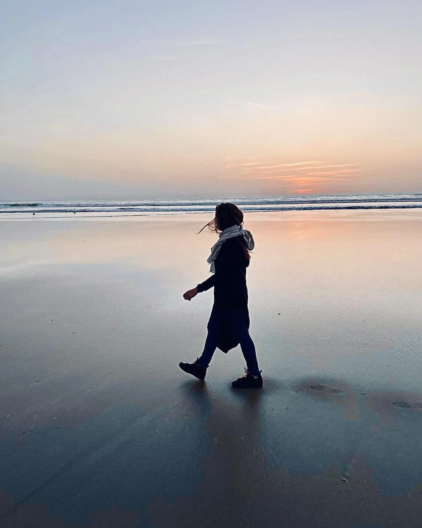 🔮 Knocking on heaven&rsquo;s door 🔮

Go check our double blue magic calixta, handmade by heart, designed with passion. 

Unique pieces only at www.grillastudio.com 

Pasa, si&eacute;ntate&hellip;🥂

#grillastudio #handmadelamps #yourhomeyourcolors 