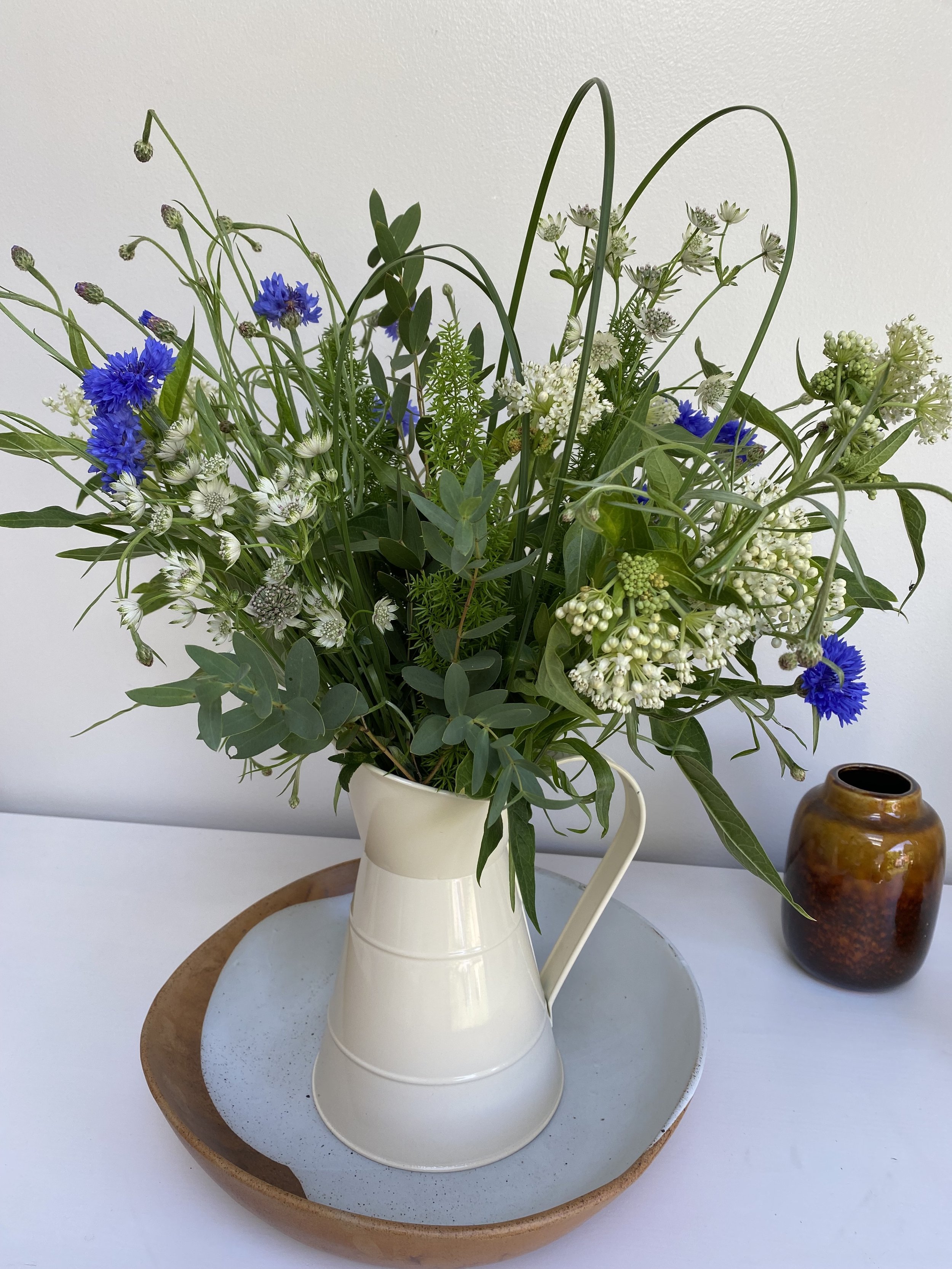 Jug vase.jpg