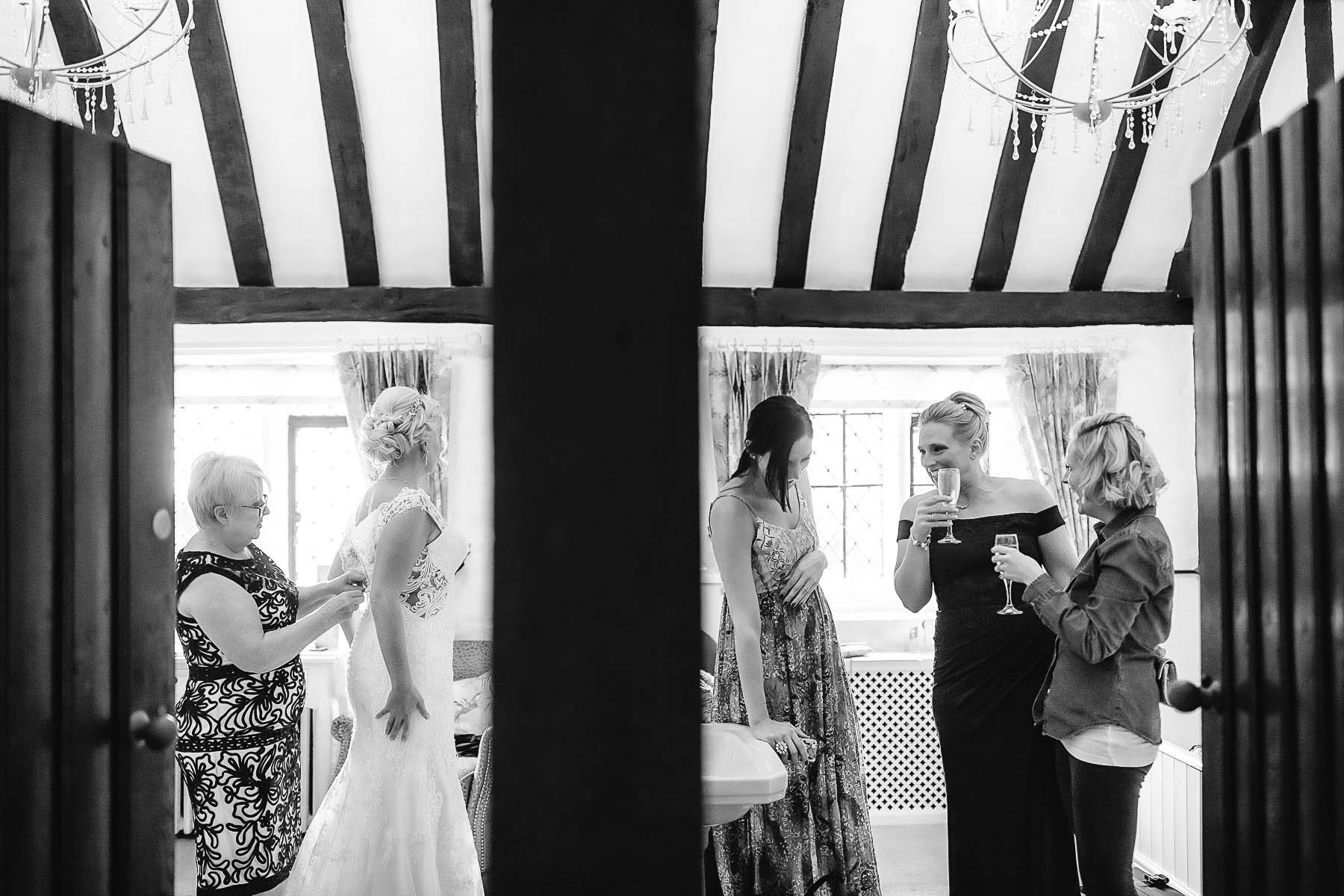 wedding photographer Lee Priory essex