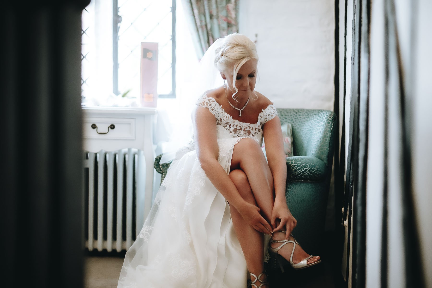 wedding photographer Leez Priory essex 033.jpg