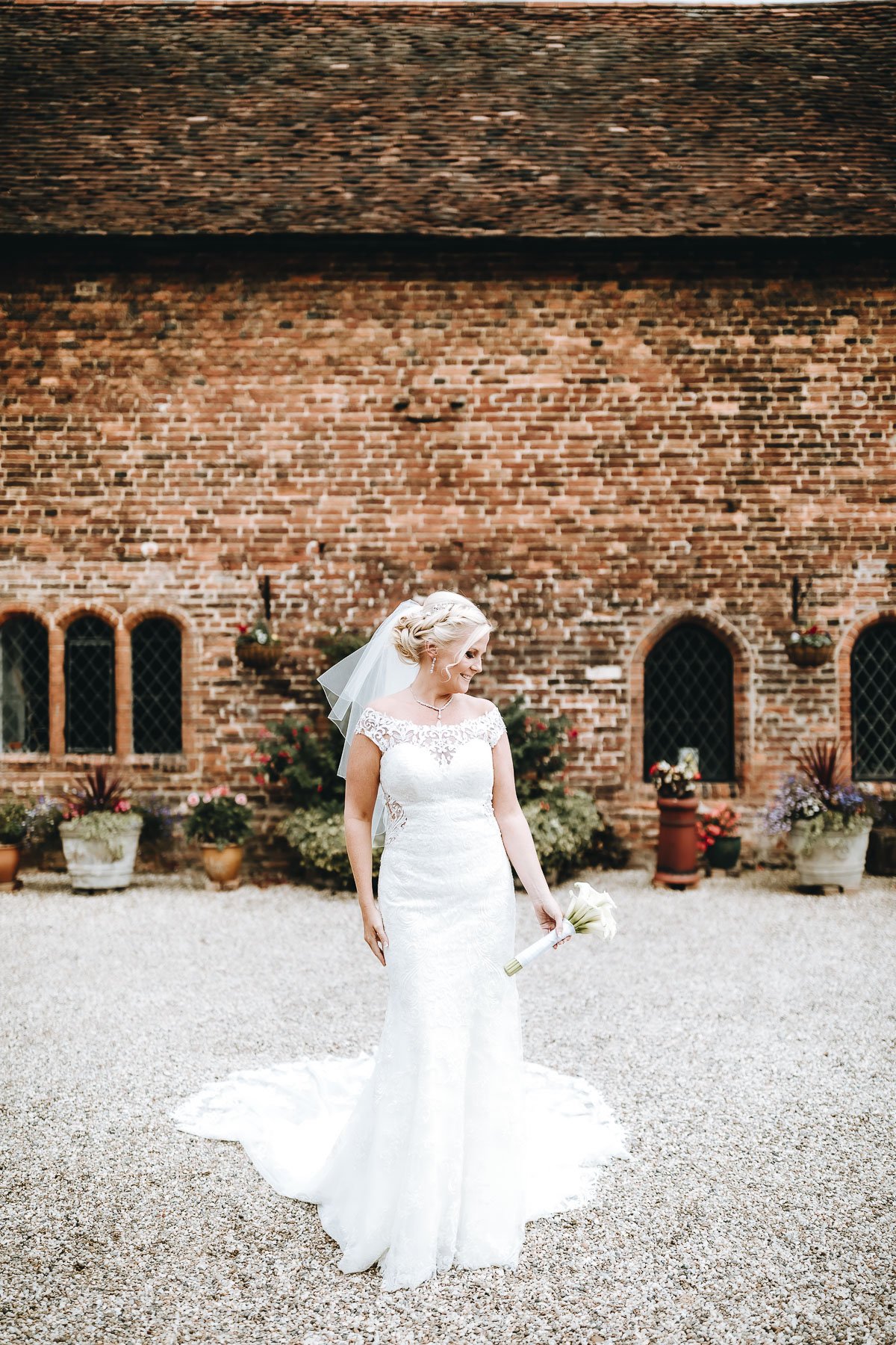 wedding photographer Leez Priory essex 038.jpg