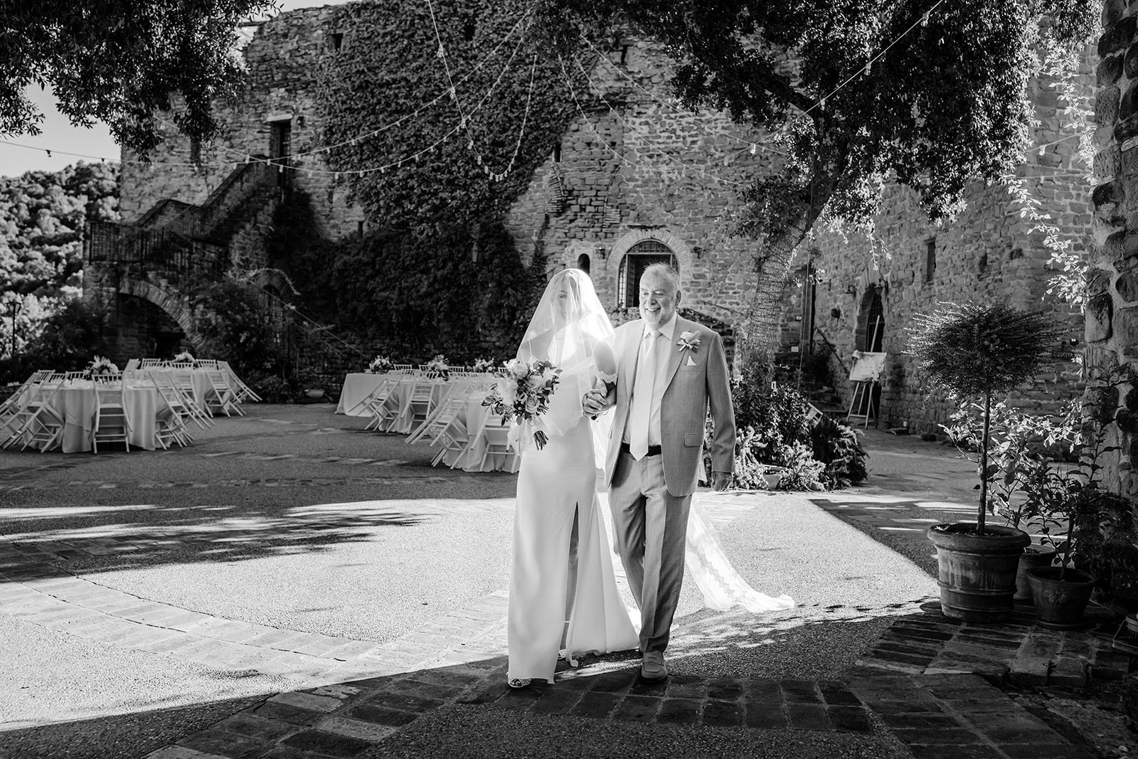 Castello di Rosciano wedding photographer 00035.jpg