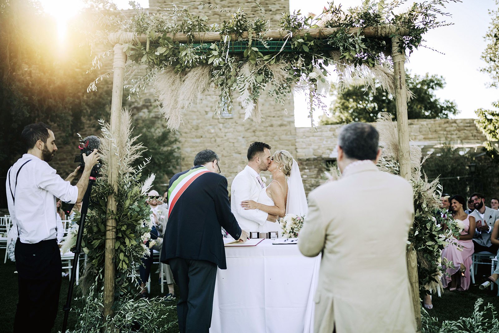 Castello di Rosciano wedding photographer 00042.jpg