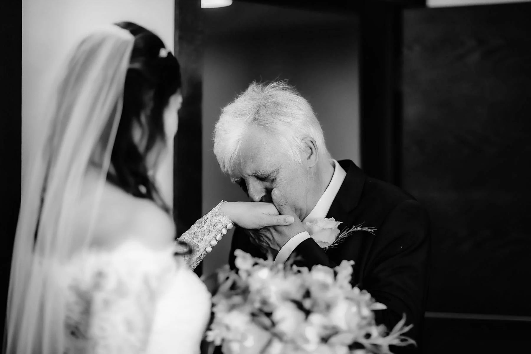 Wedding Northbrook park photographer 026.jpg
