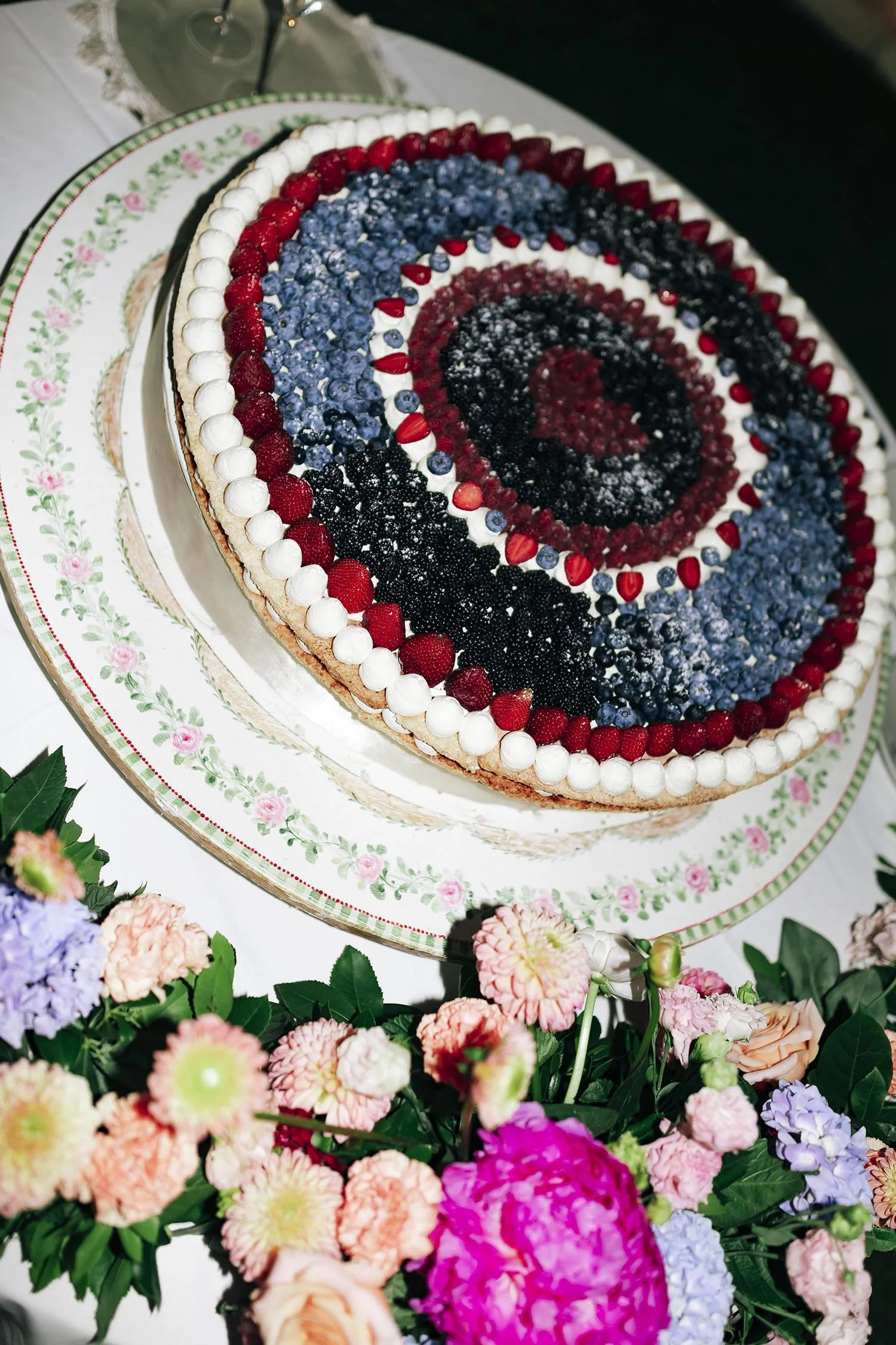 detail of the wedding cake
