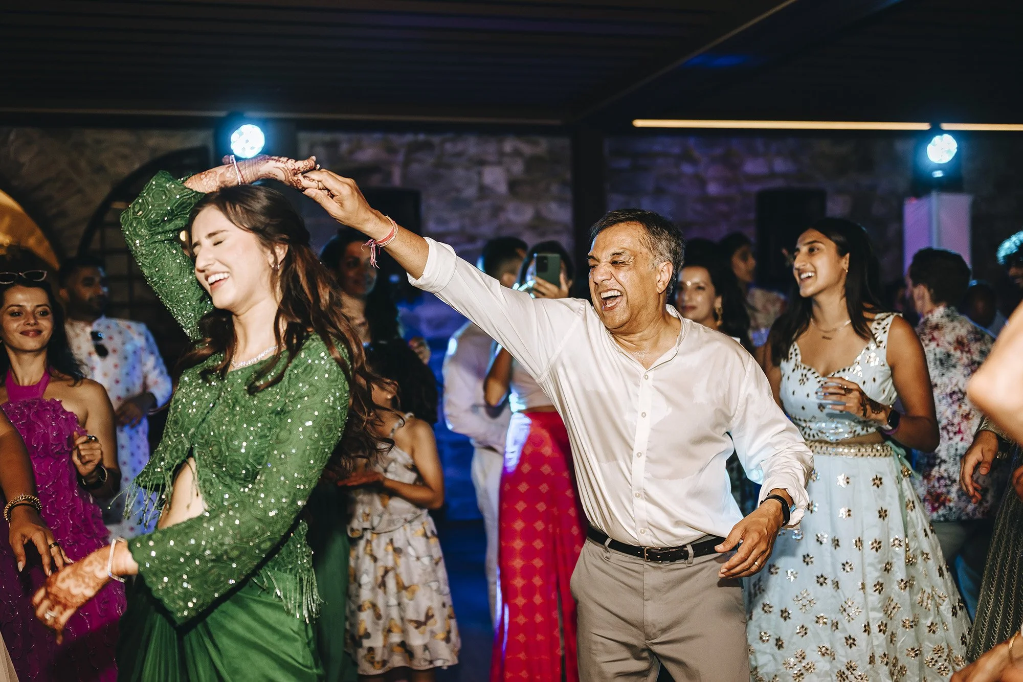 Keval & Dhara 0557.jpg