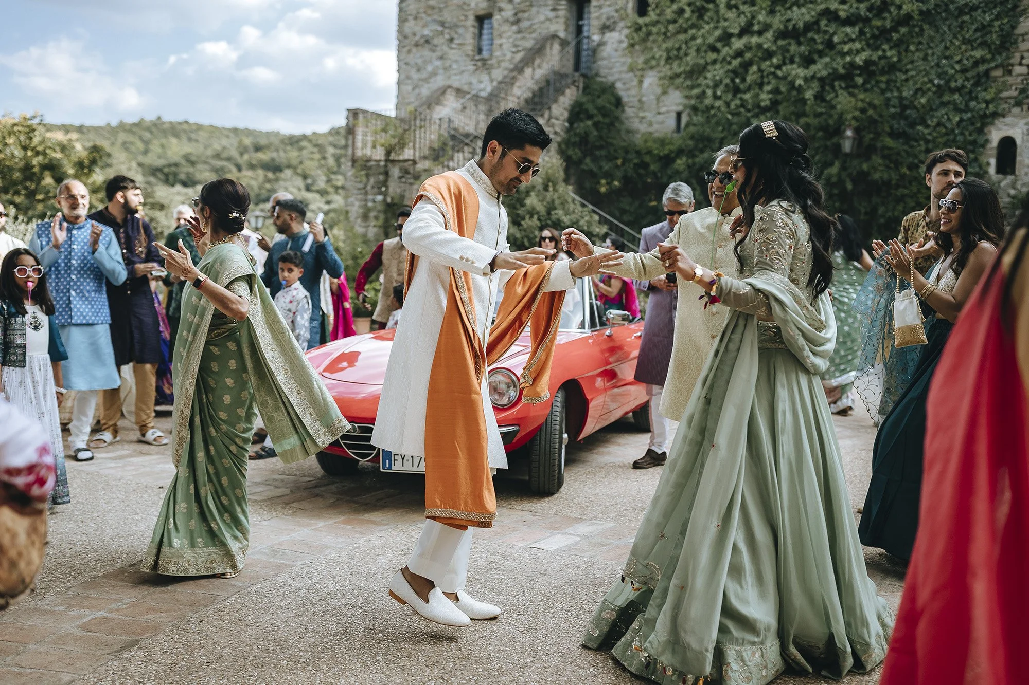 Keval & Dhara 0940.jpg