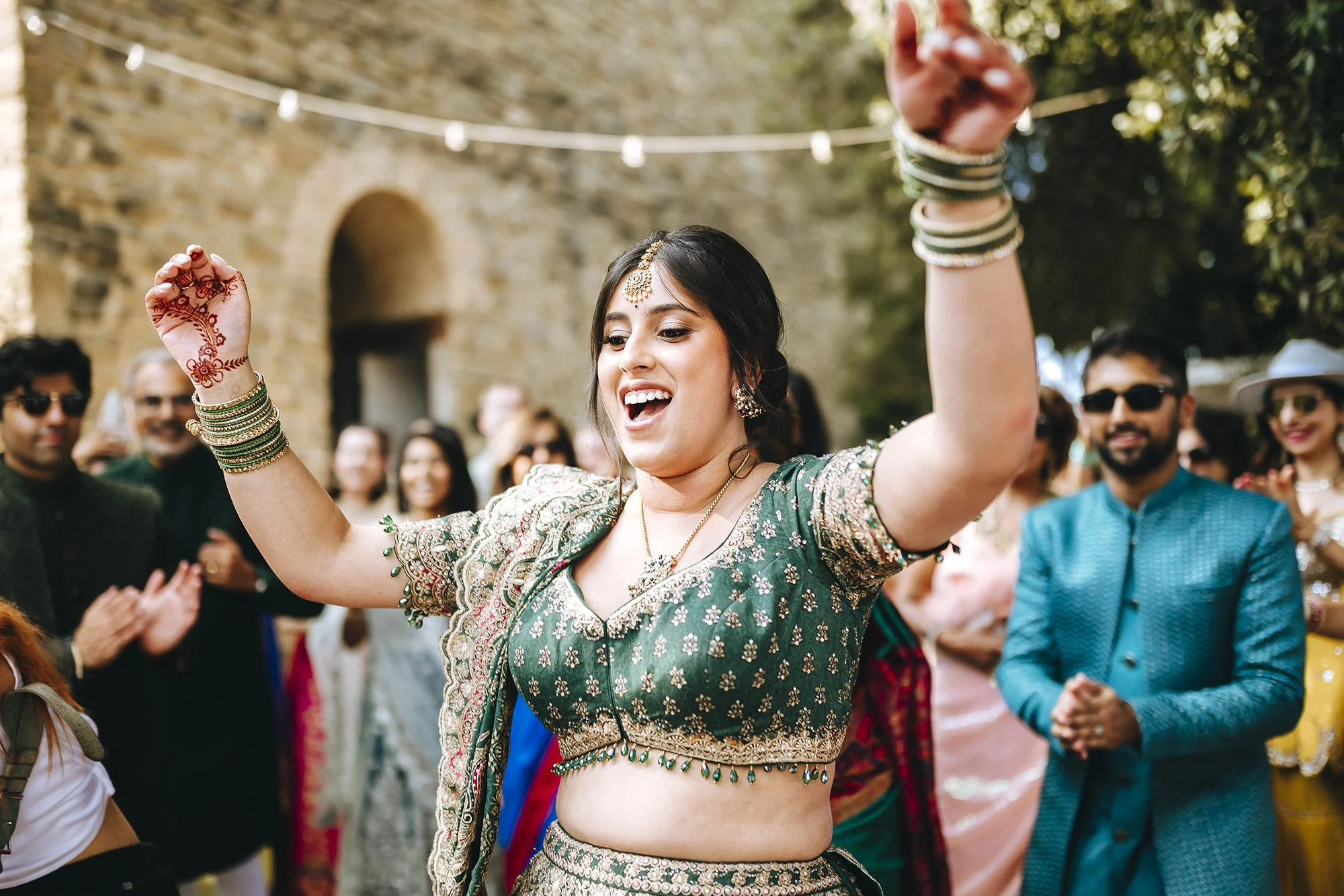 Keval & Dhara 0959.jpg