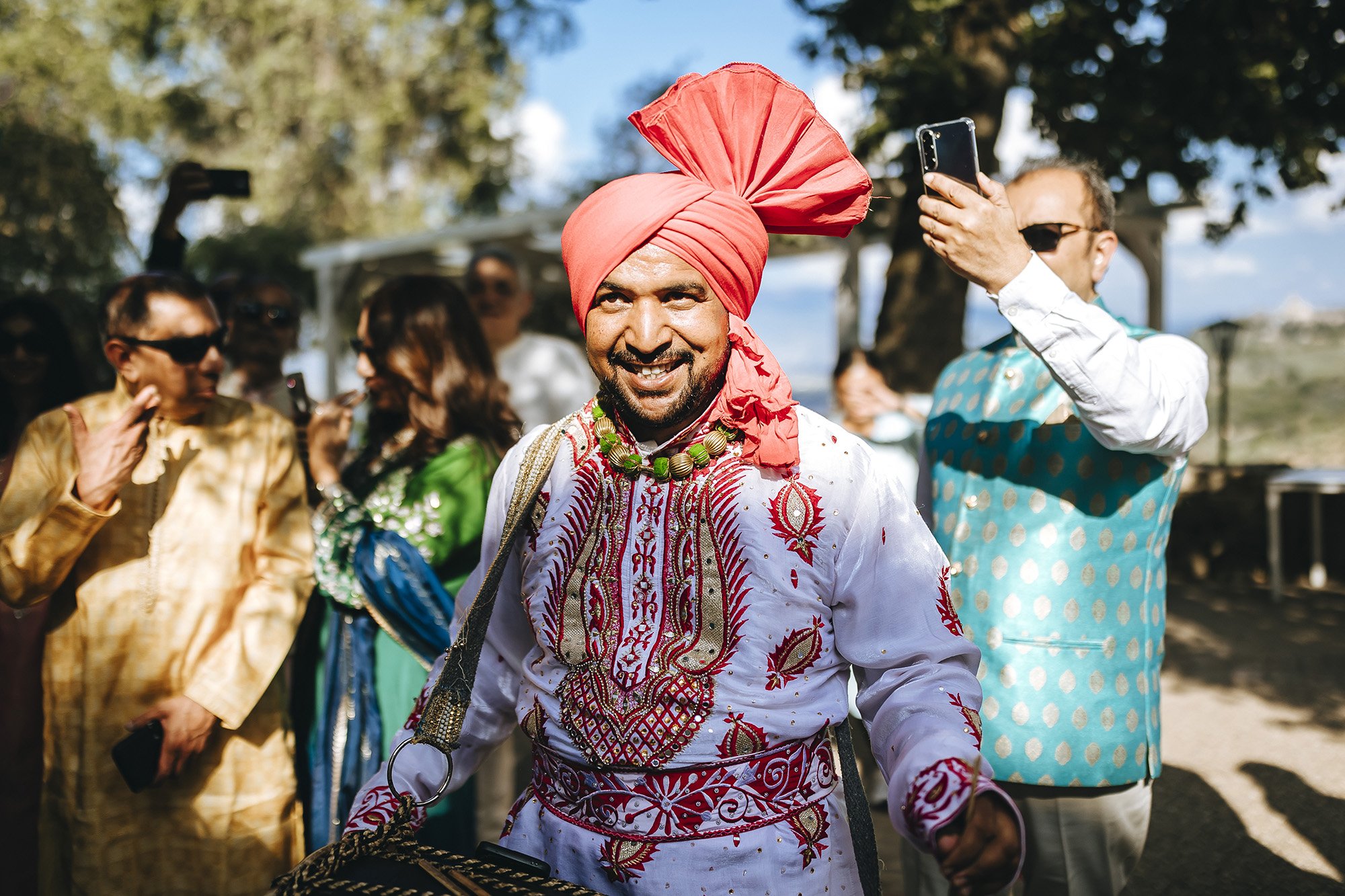 Keval & Dhara 0985.jpg