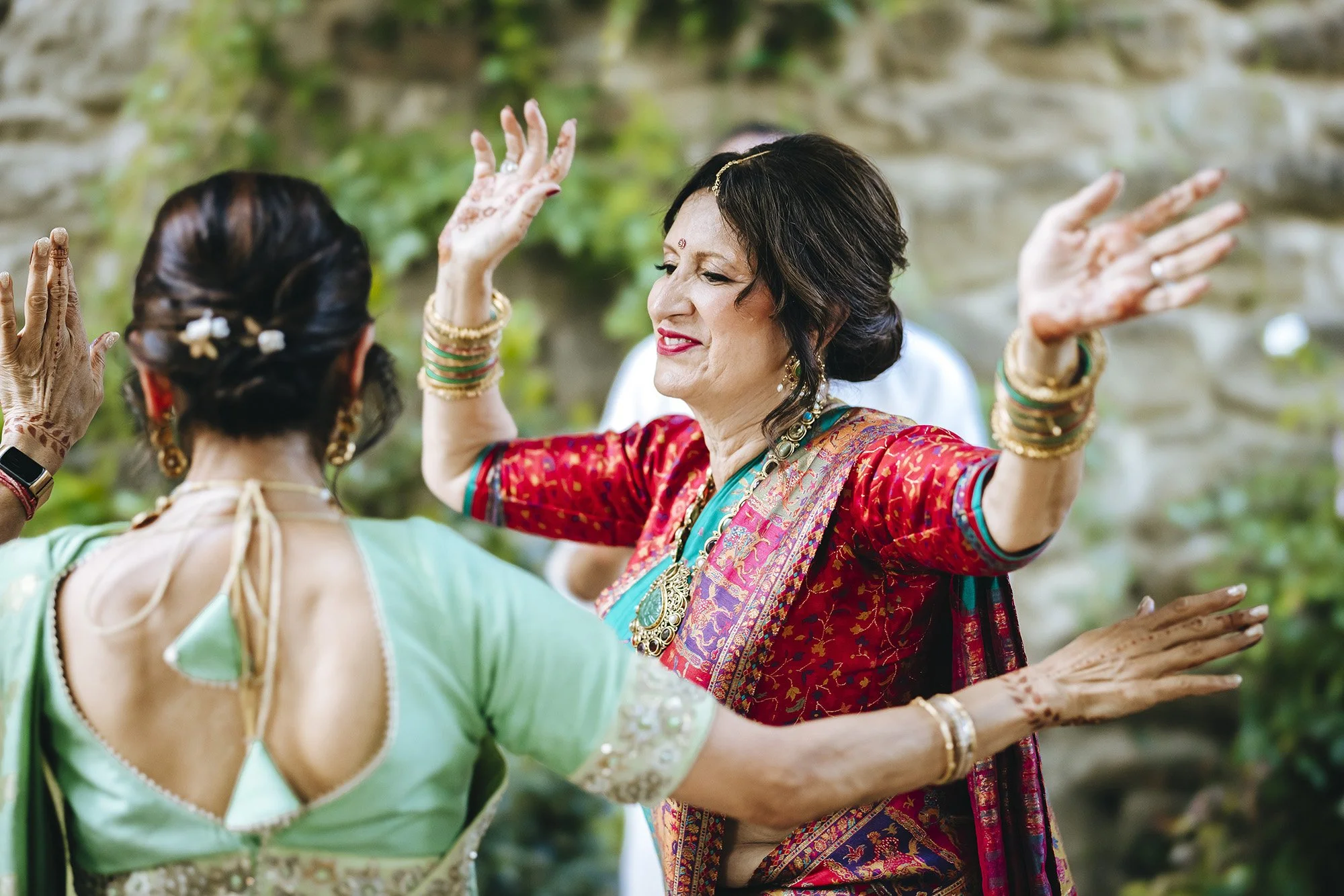 Keval & Dhara 1098.jpg