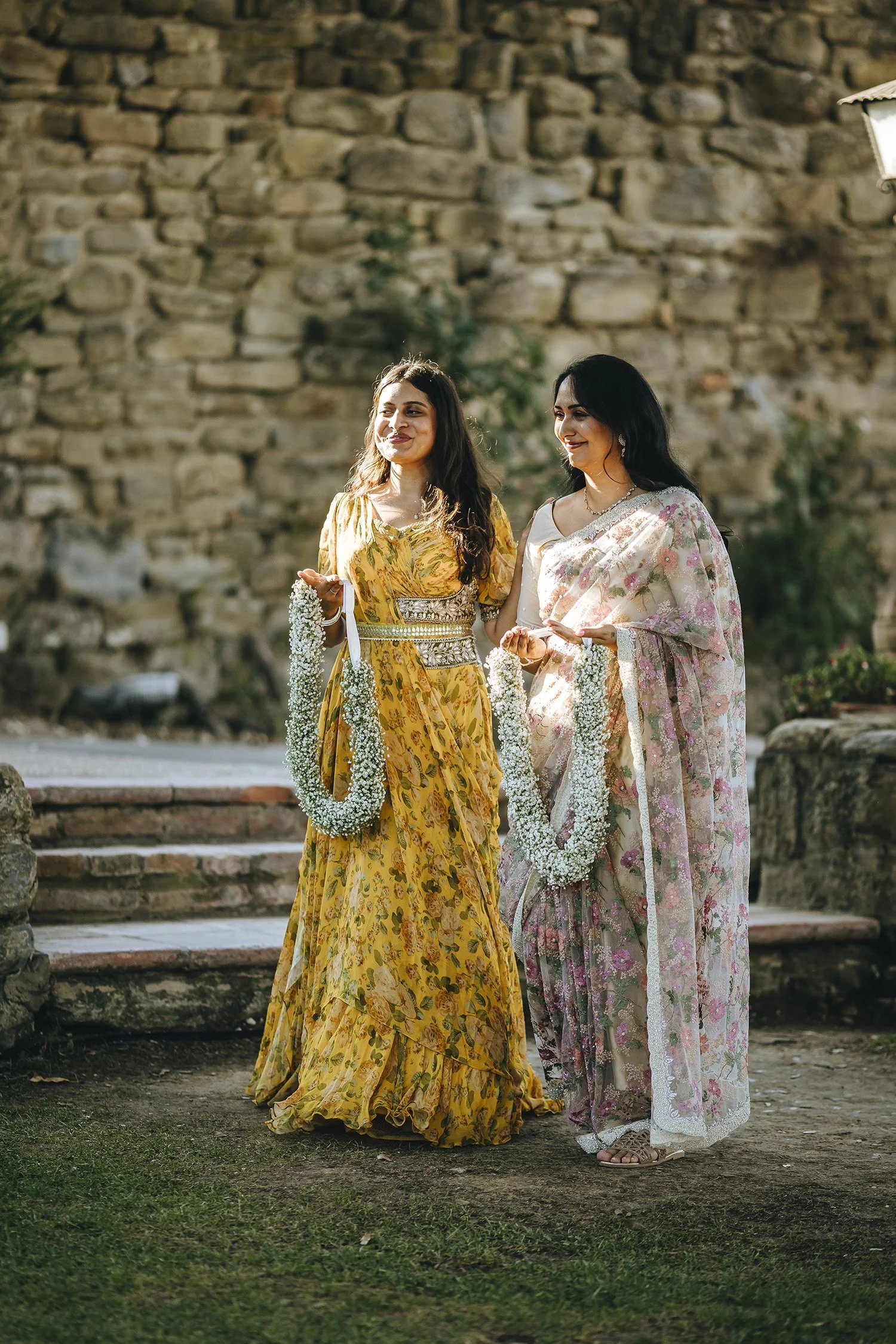 Keval & Dhara 1255.jpg