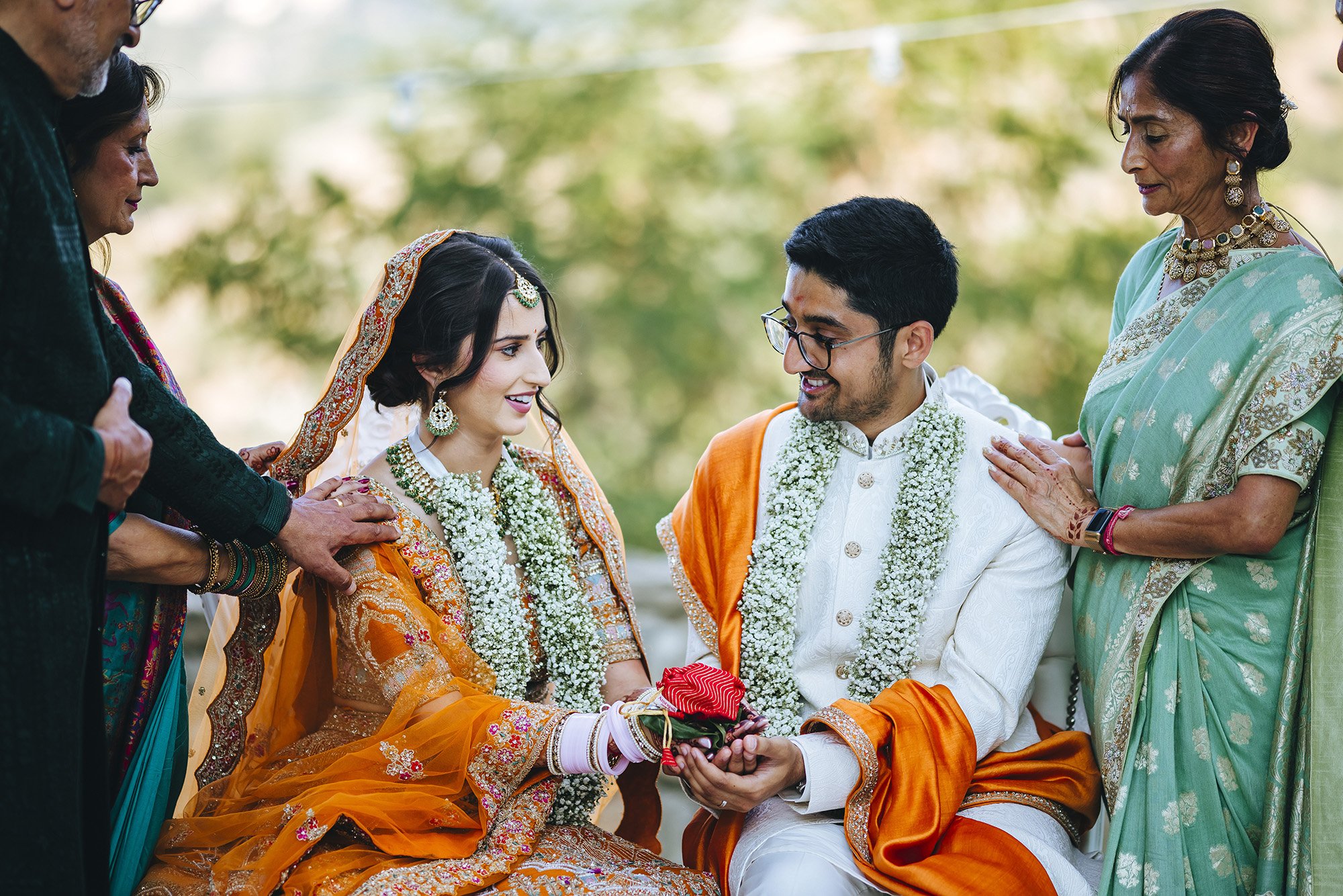 Keval & Dhara 1450.jpg