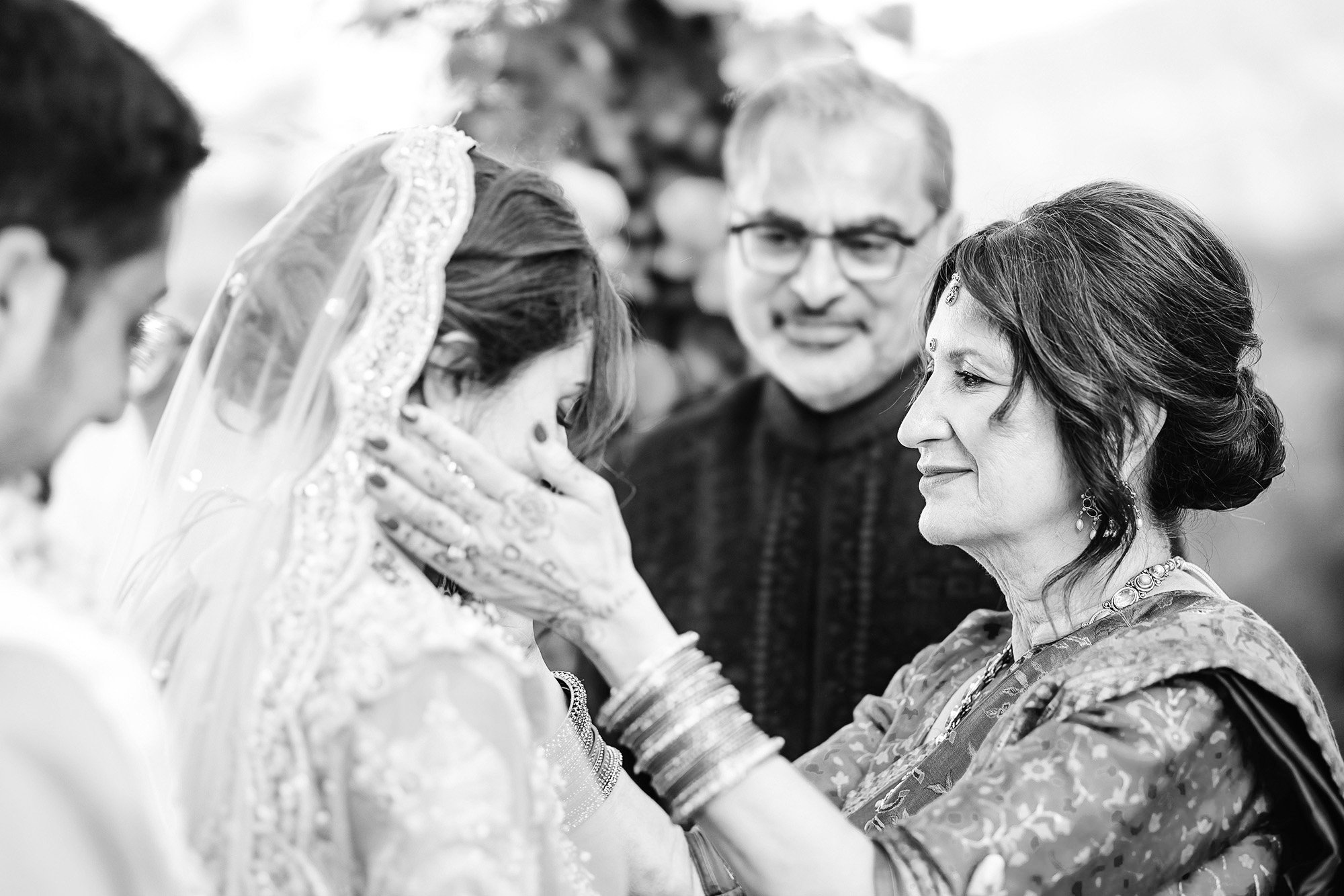 Keval & Dhara 1784.jpg