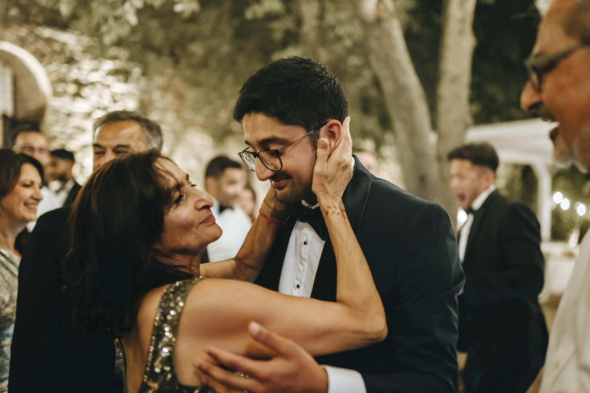 Keval & Dhara 2863.jpg
