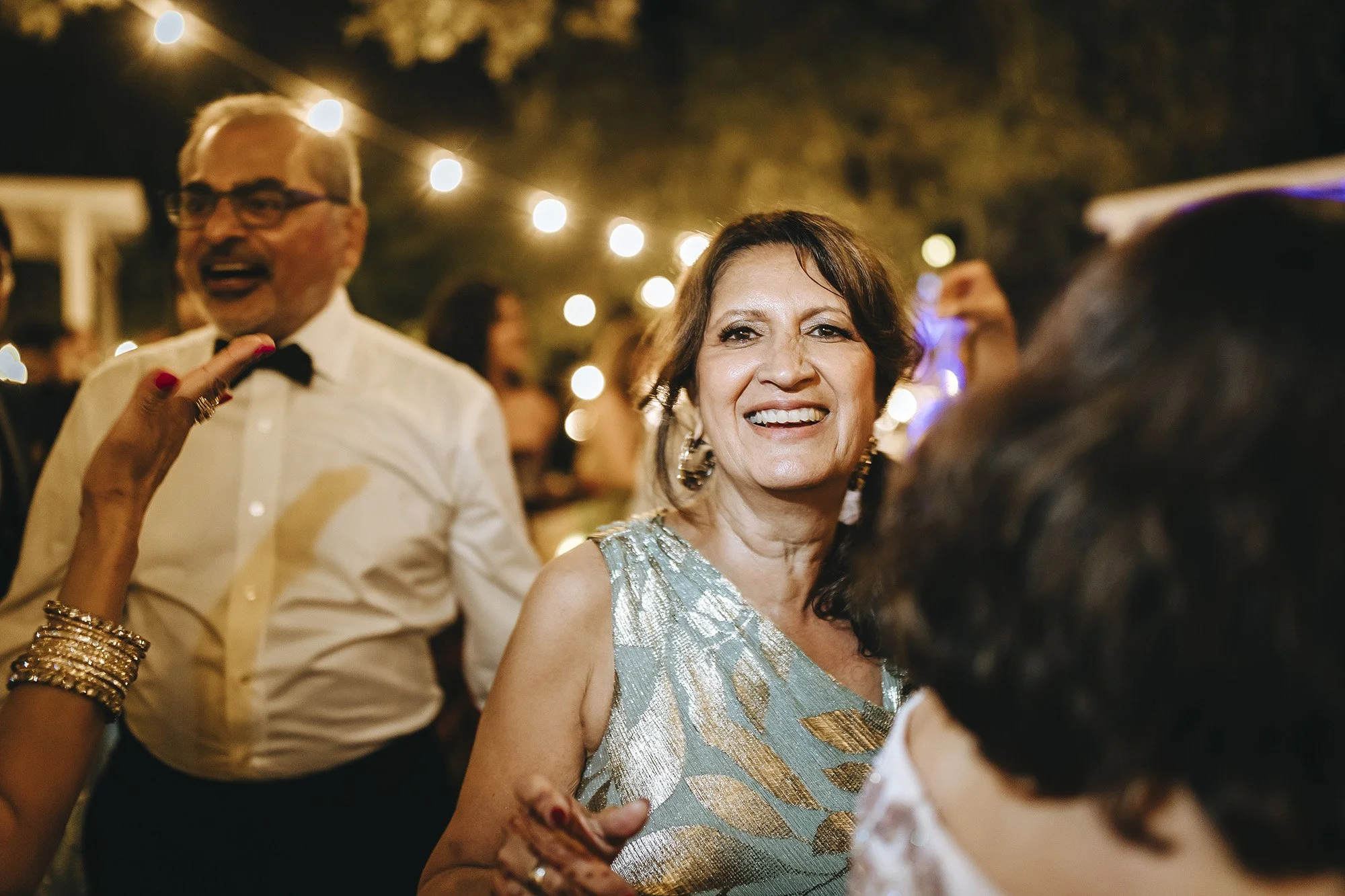 Keval & Dhara 2875.jpg