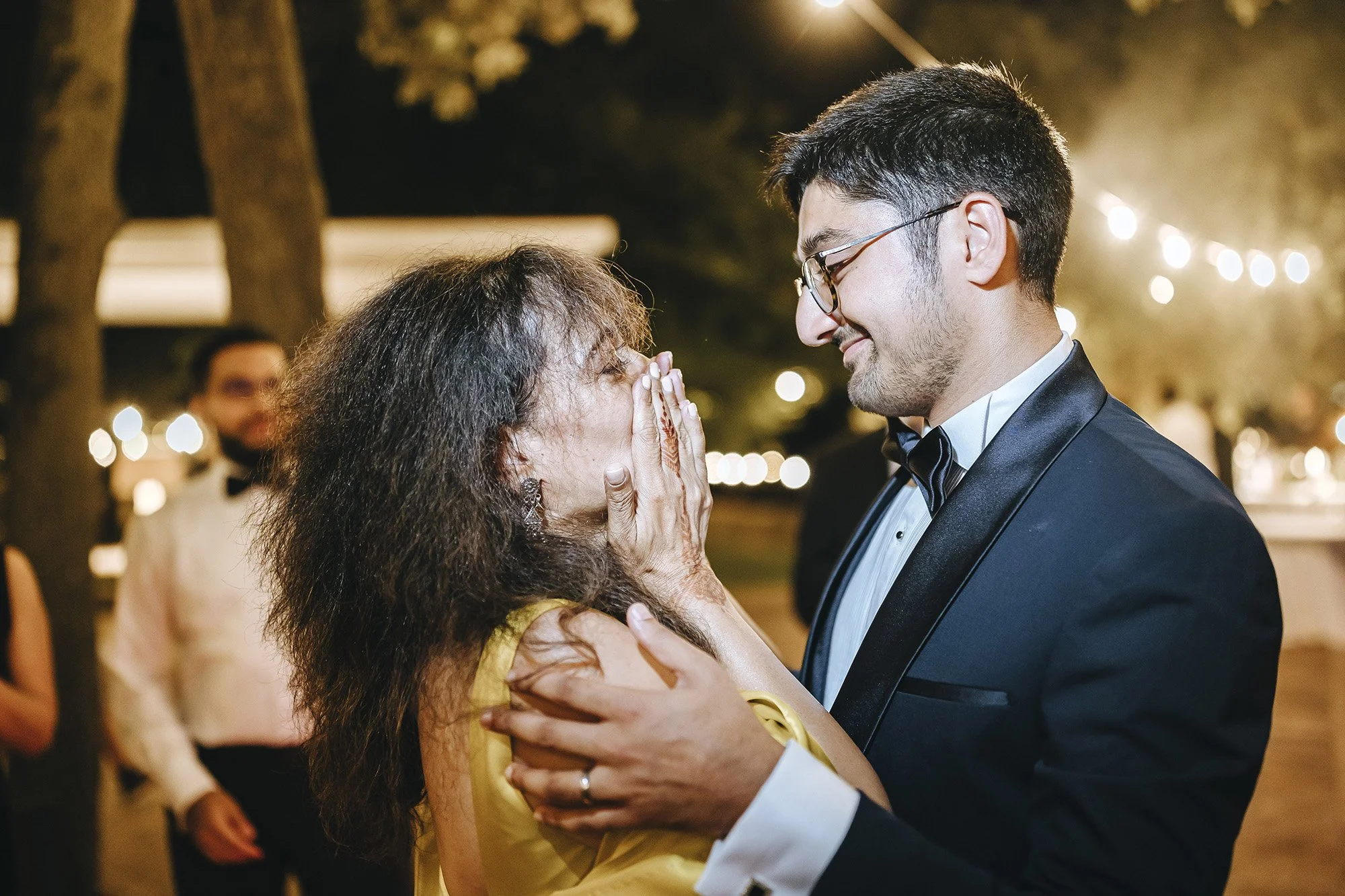 Keval & Dhara 2918.jpg